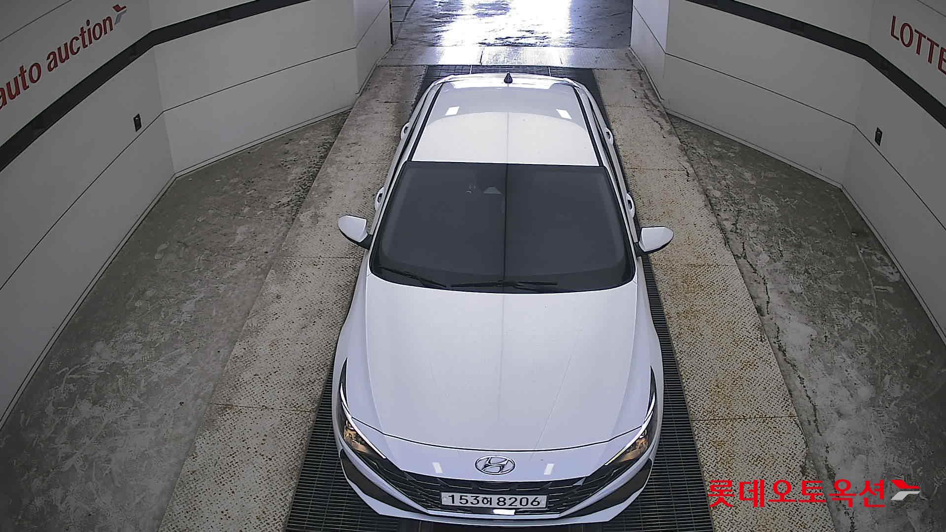 هيونداي أفانتي 2021 MODERN
