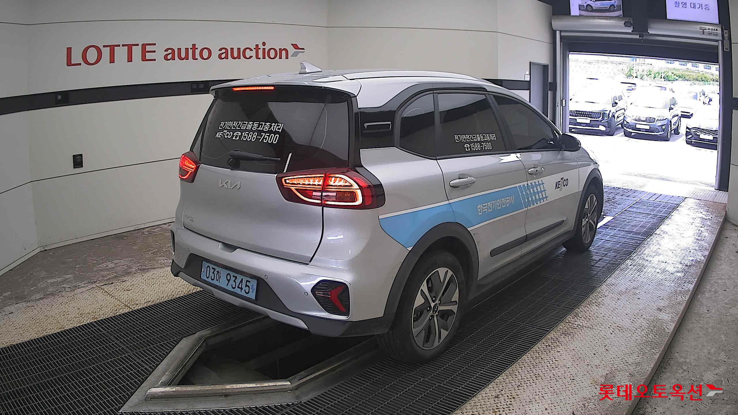 كيا Niro 2023 — صورة 12