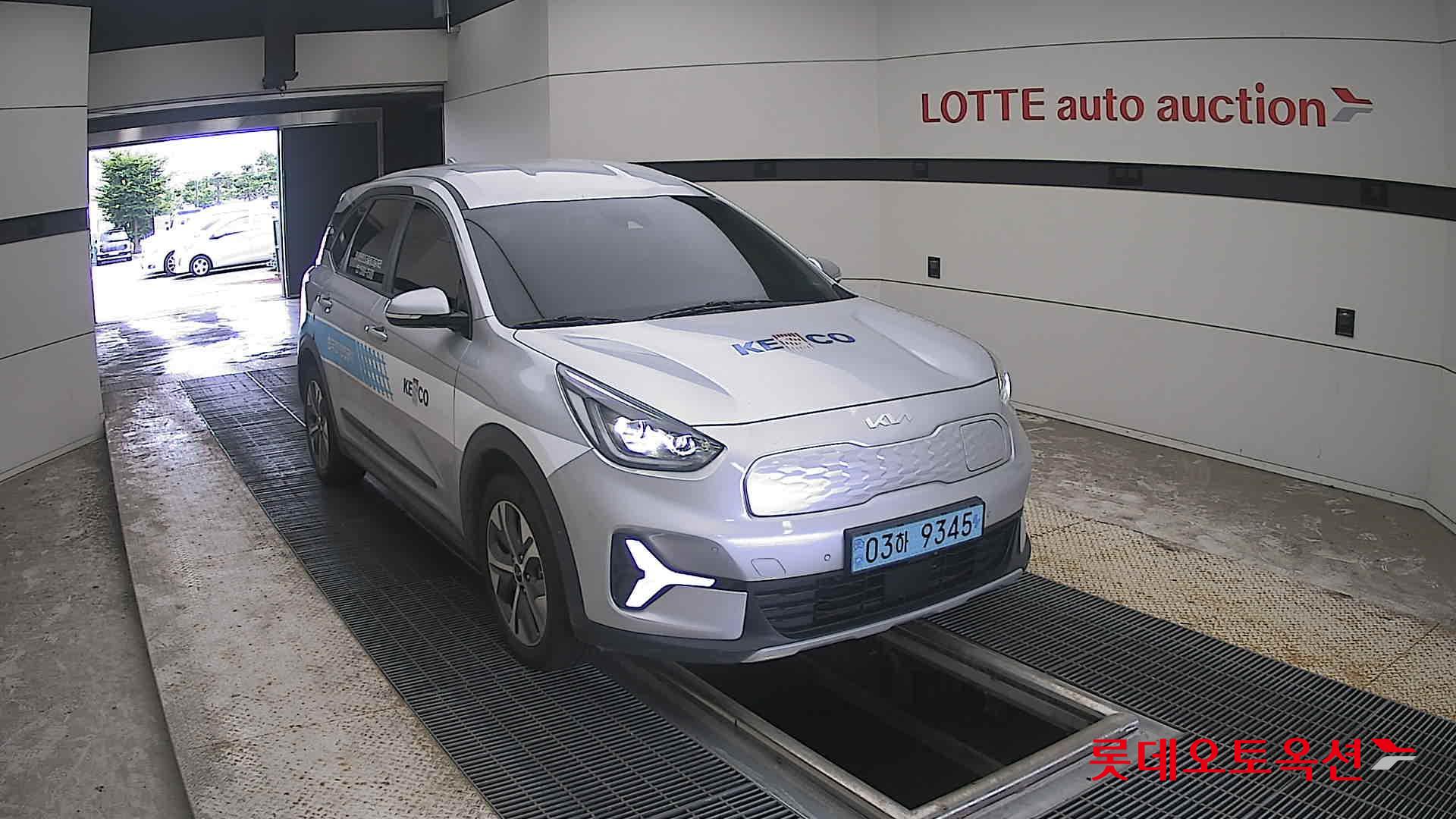 كيا Niro 2023 — صورة 20