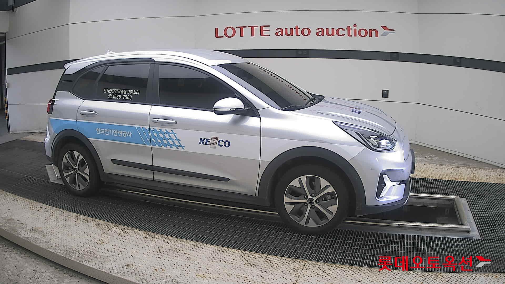 كيا Niro 2023 — صورة 17