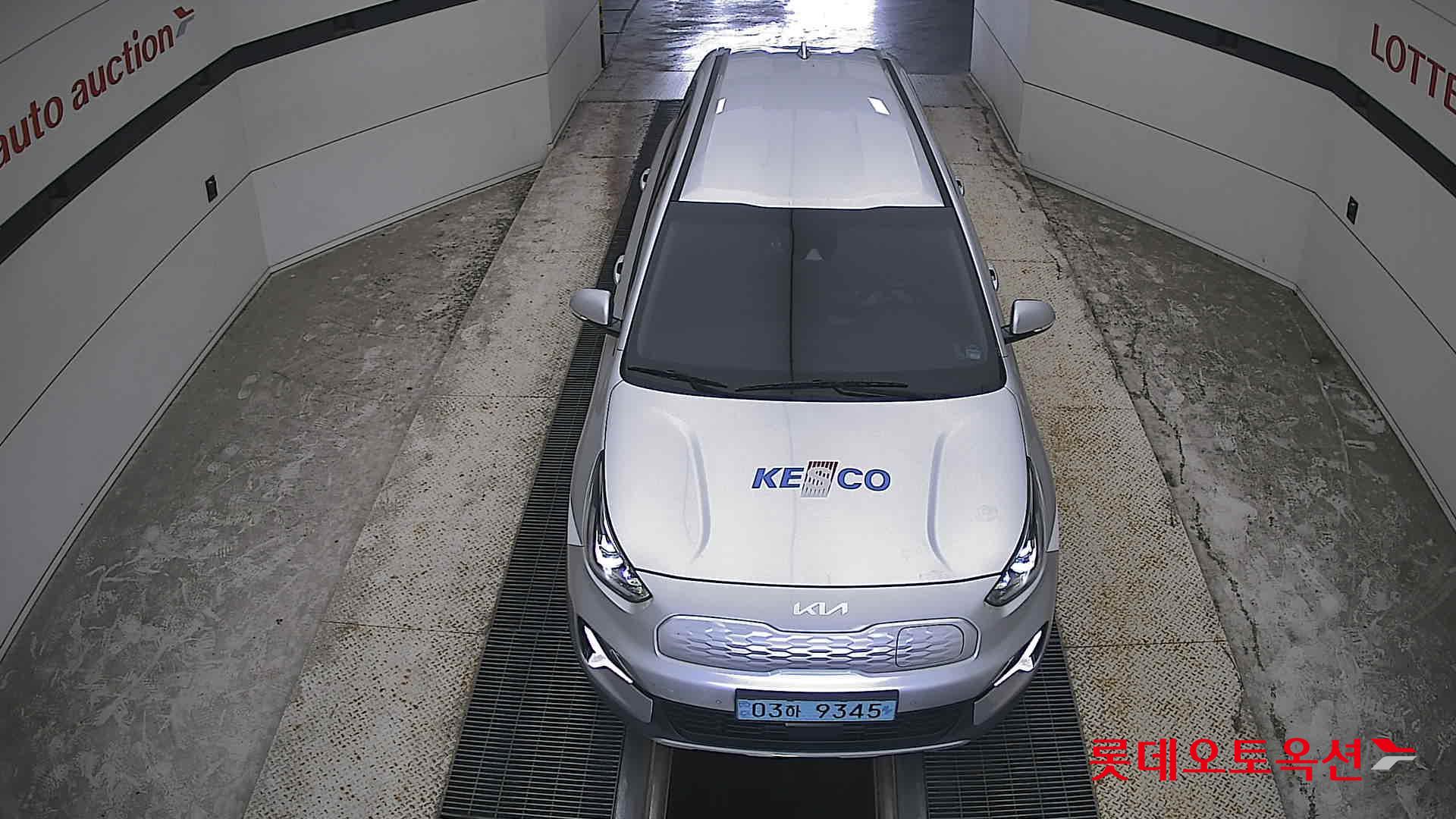 كيا Niro 2023 — صورة 25