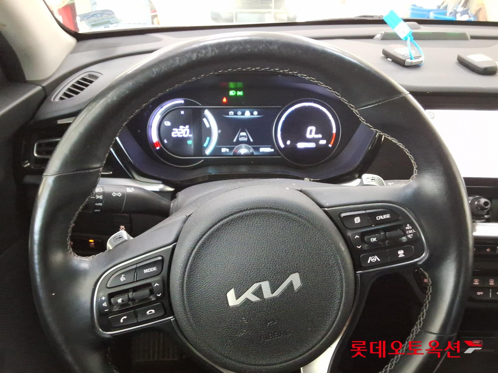 كيا Niro 2023 — صورة 29
