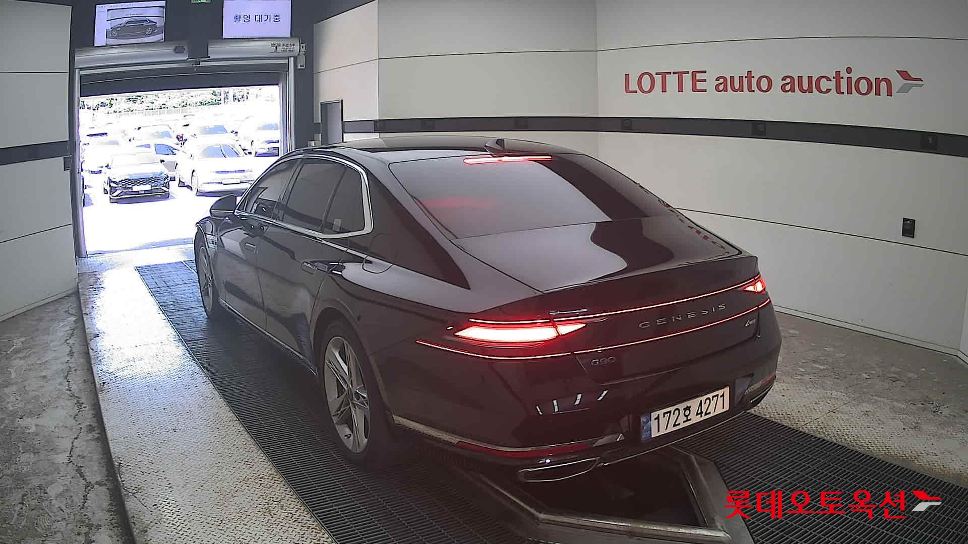 جينيسيس G90 2022 — صورة 9