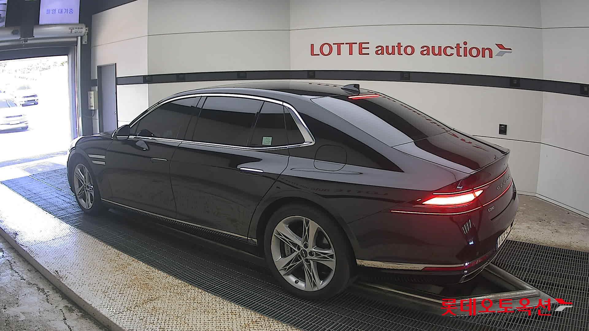جينيسيس G90 2022 — صورة 8