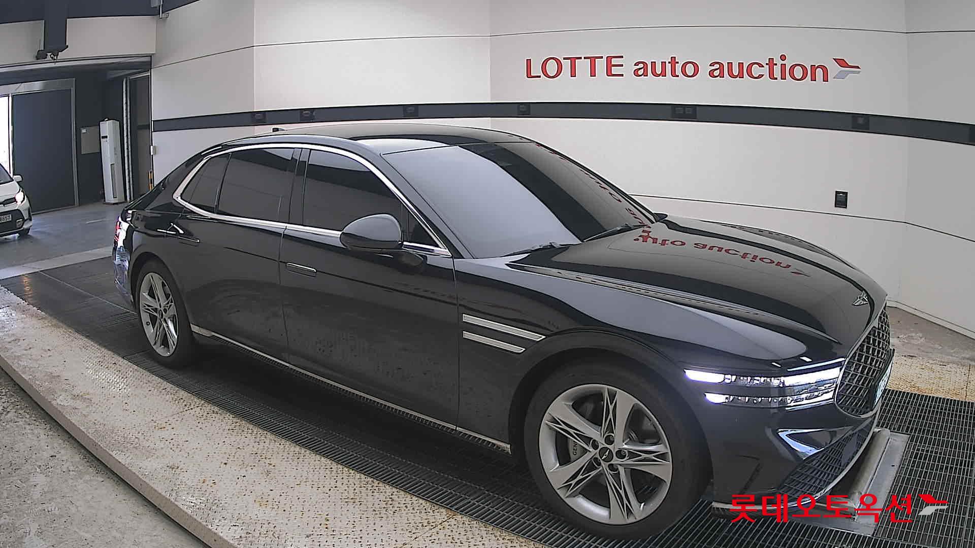 جينيسيس G90 2022 — صورة 18