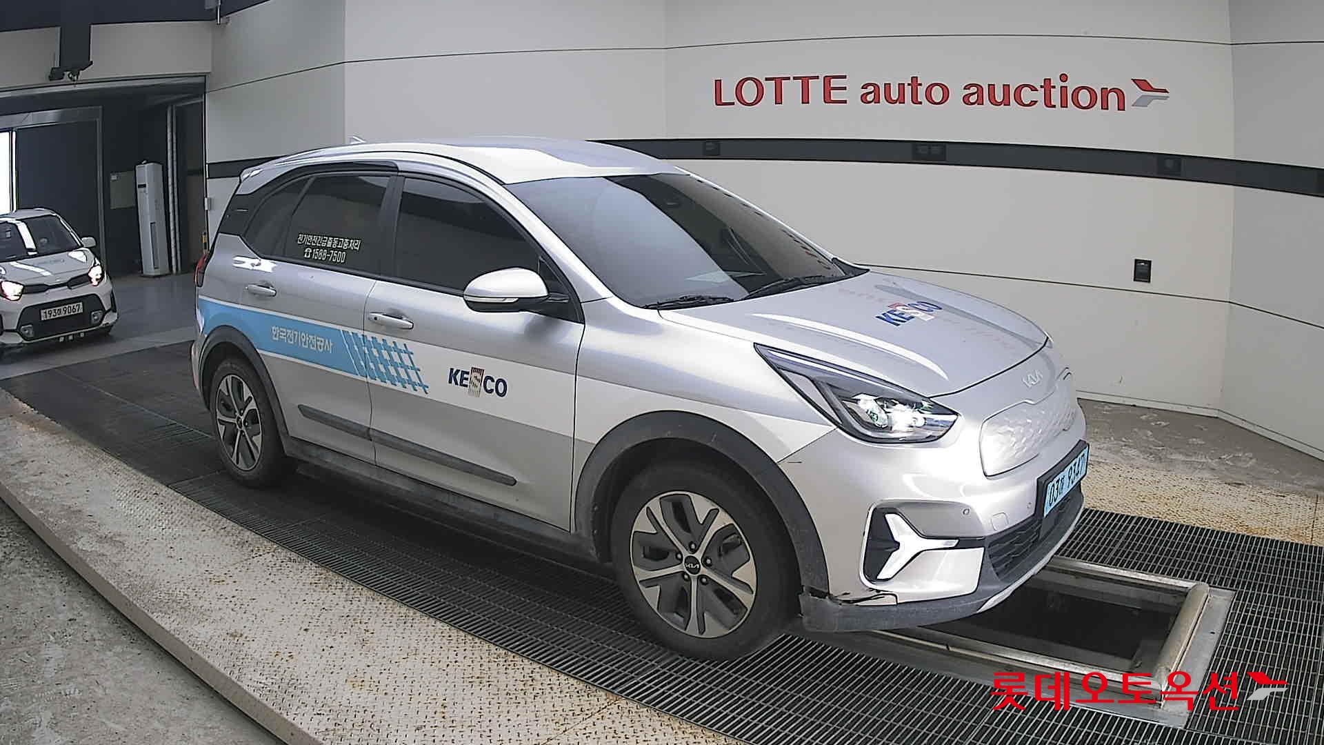 كيا Niro 2023 — صورة 18
