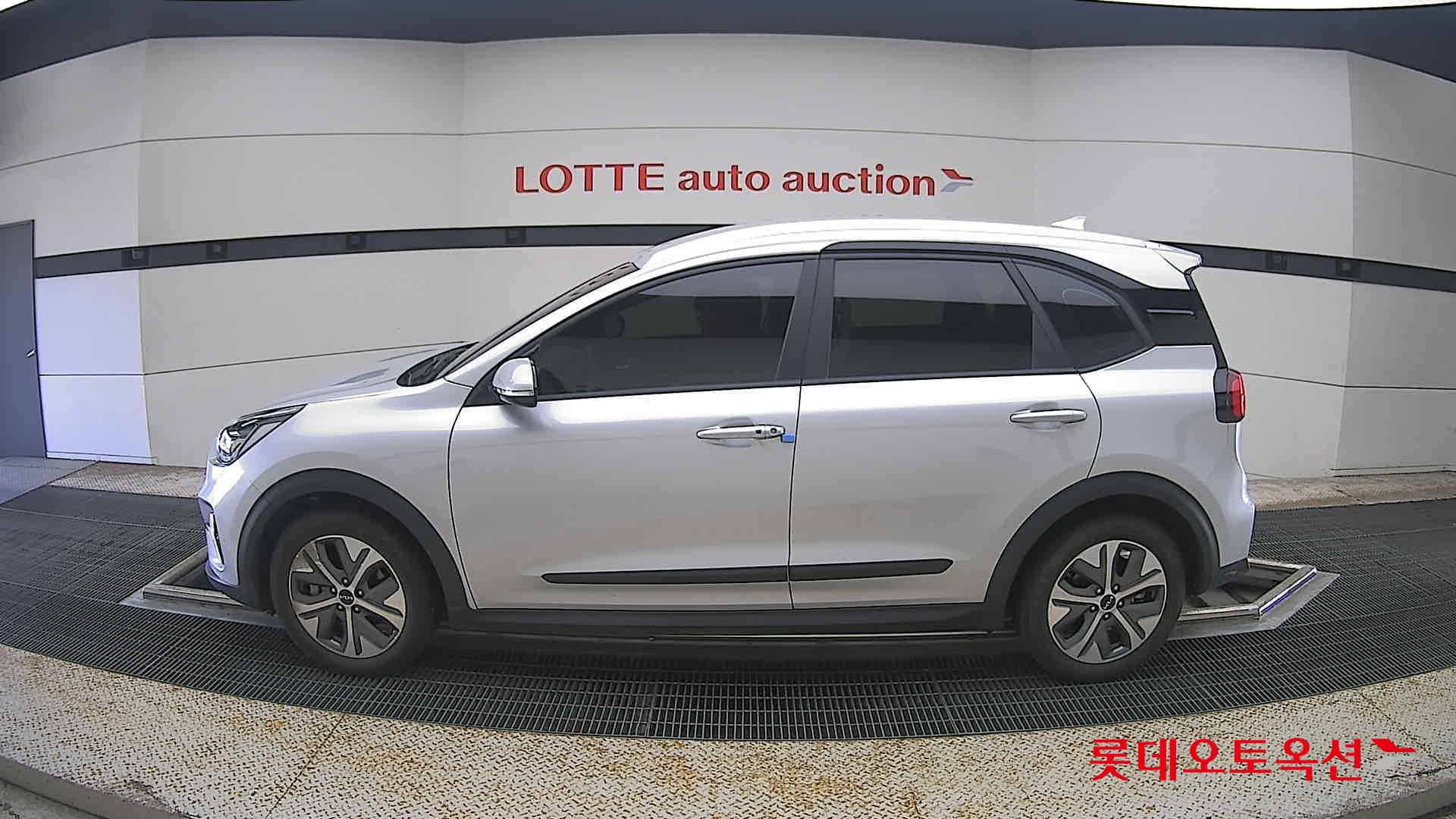 كيا نيرو 2023 PLUS