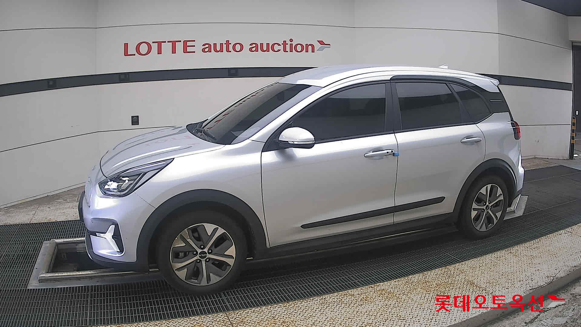 كيا نيرو 2023 PLUS