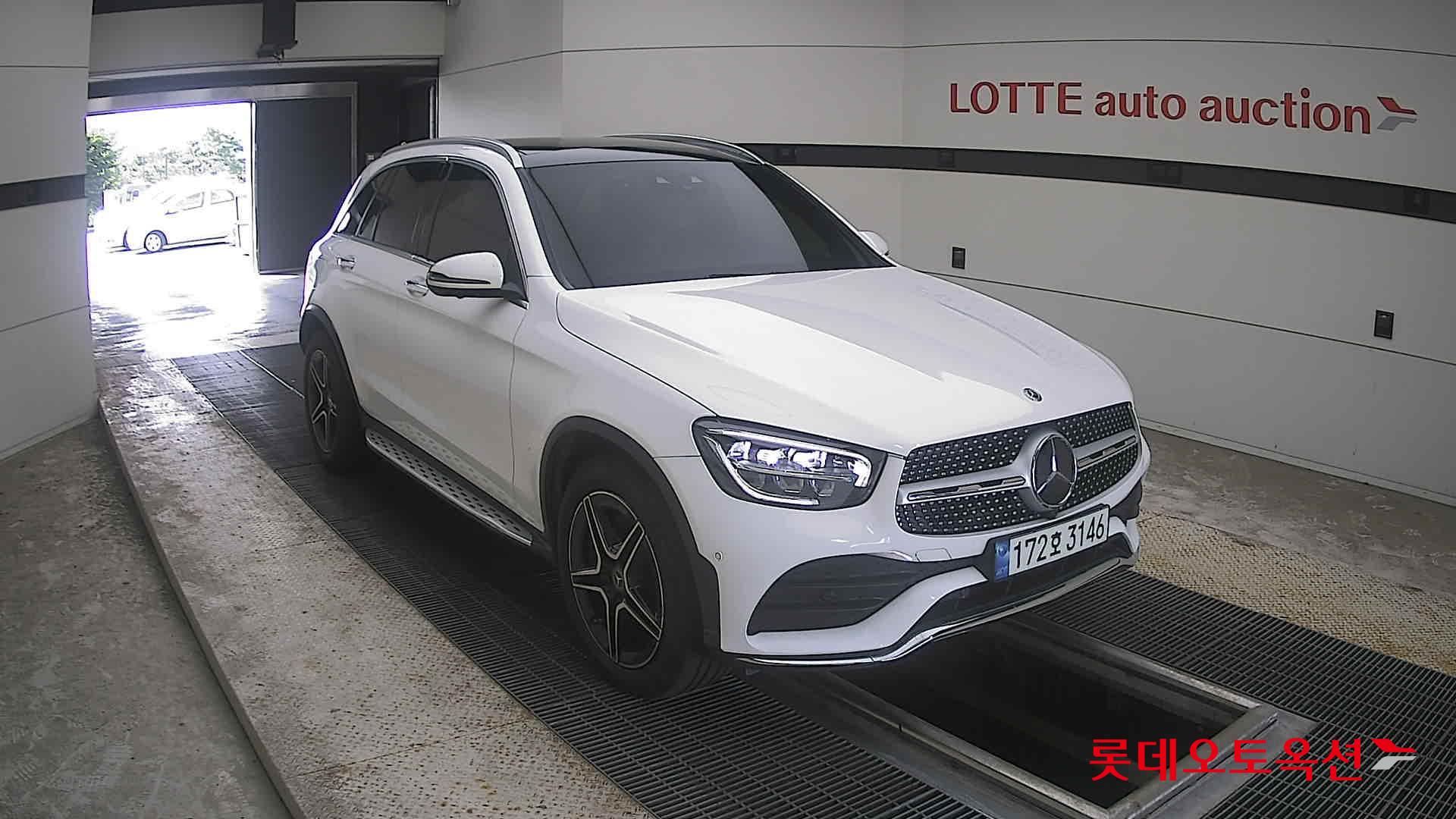 مرسيدس بنز Glc300 2022 4MATIC