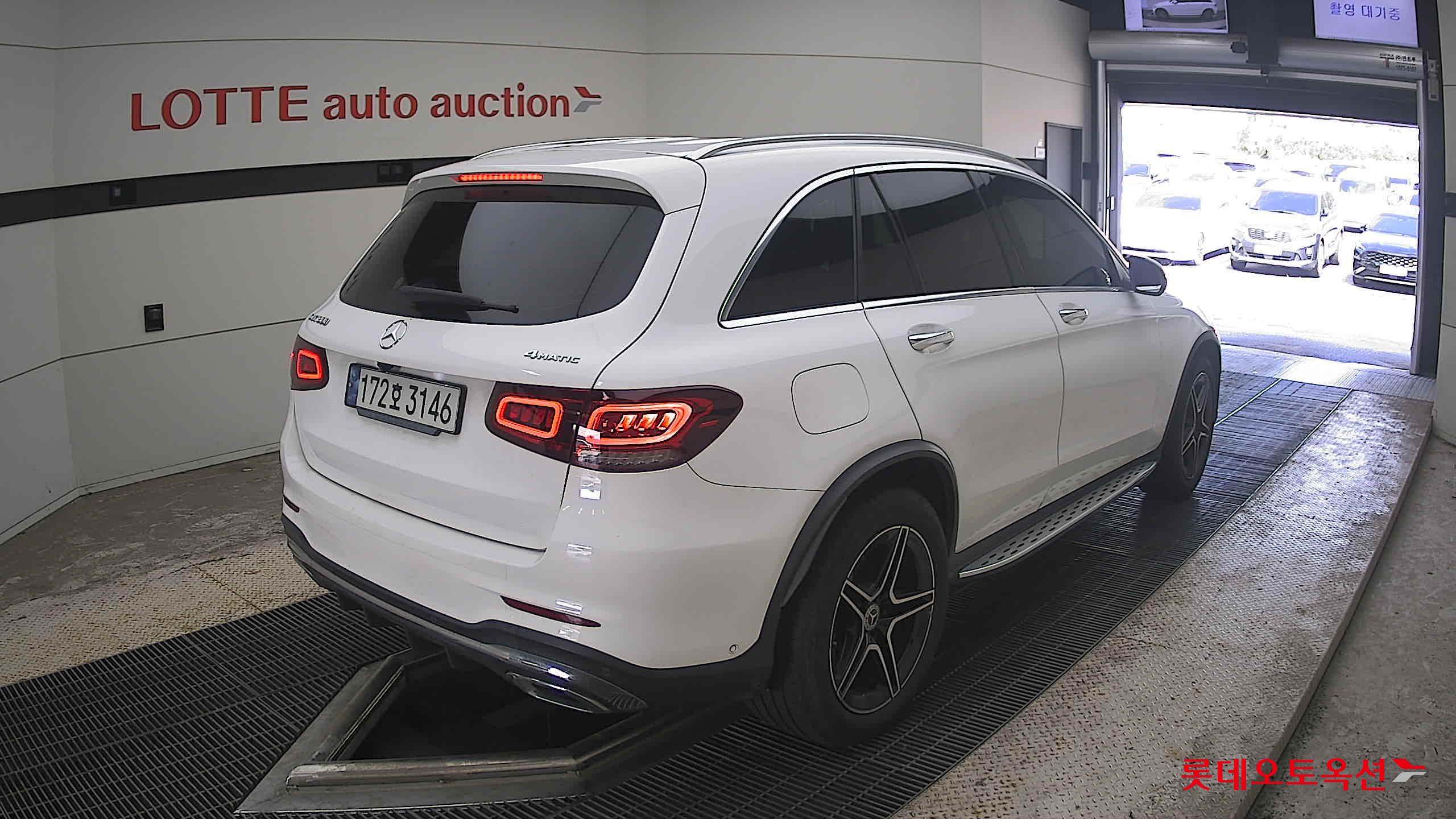 مرسيدس بنز Glc300 2022 4MATIC