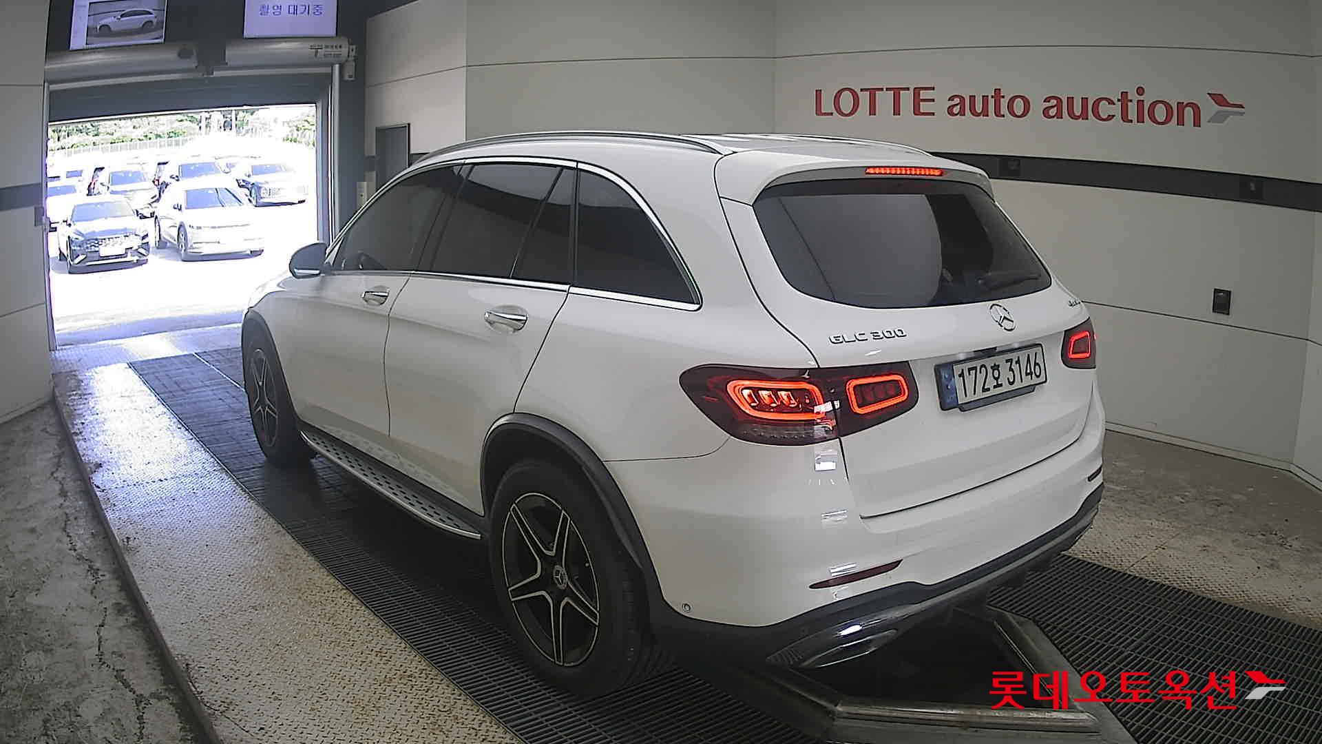 مرسيدس بنز Glc300 2022 4MATIC