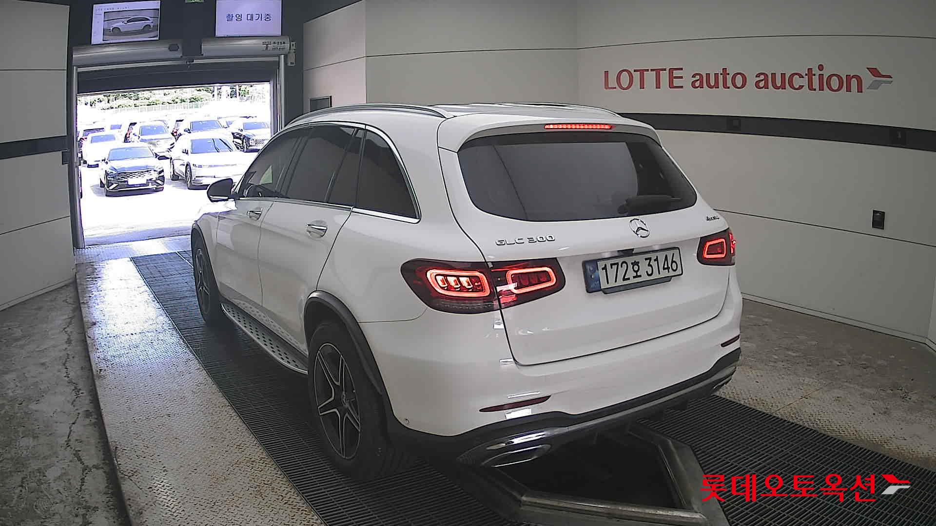 مرسيدس بنز Glc300 2022 4MATIC