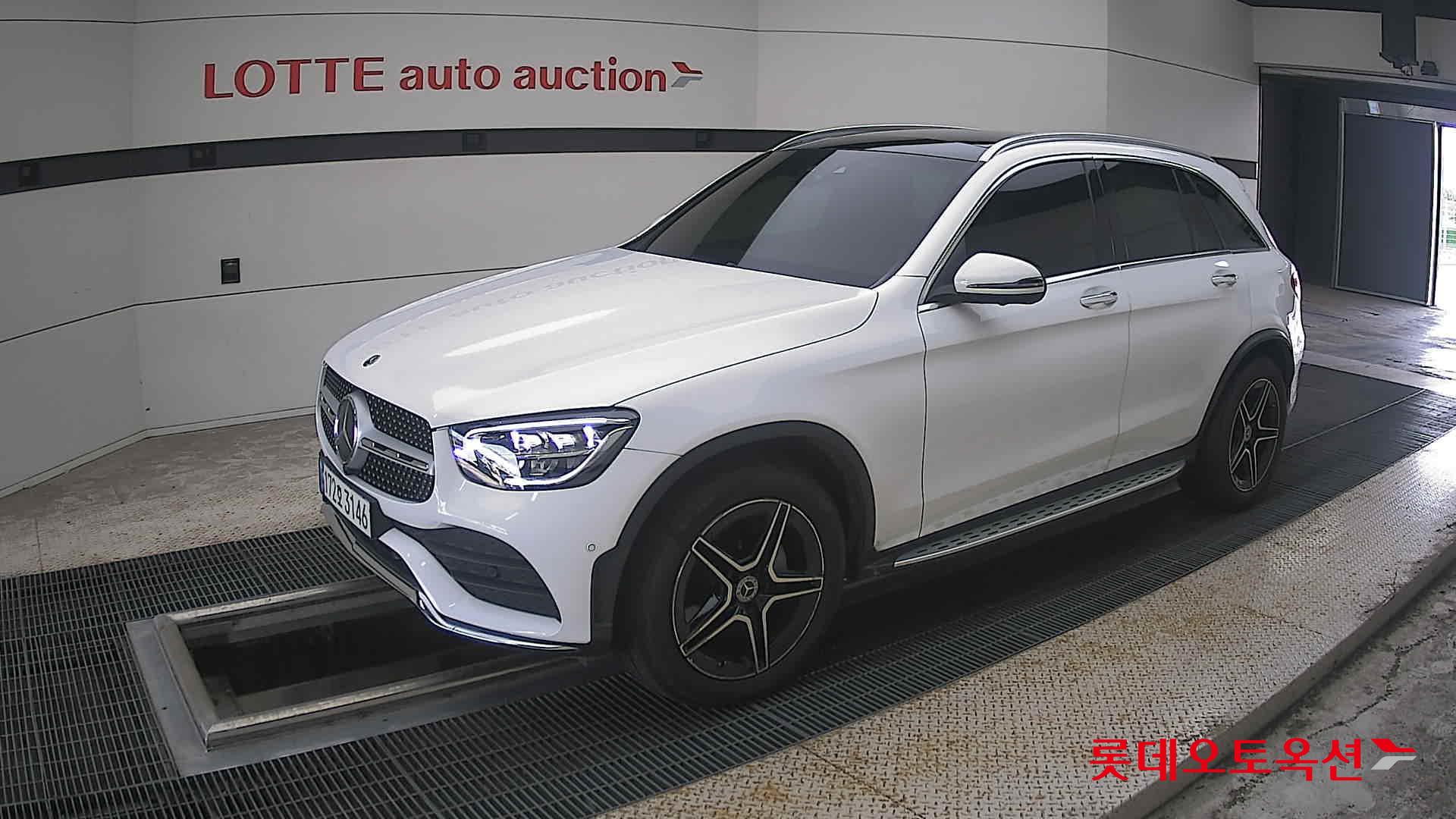 مرسيدس بنز Glc300 2022 4MATIC