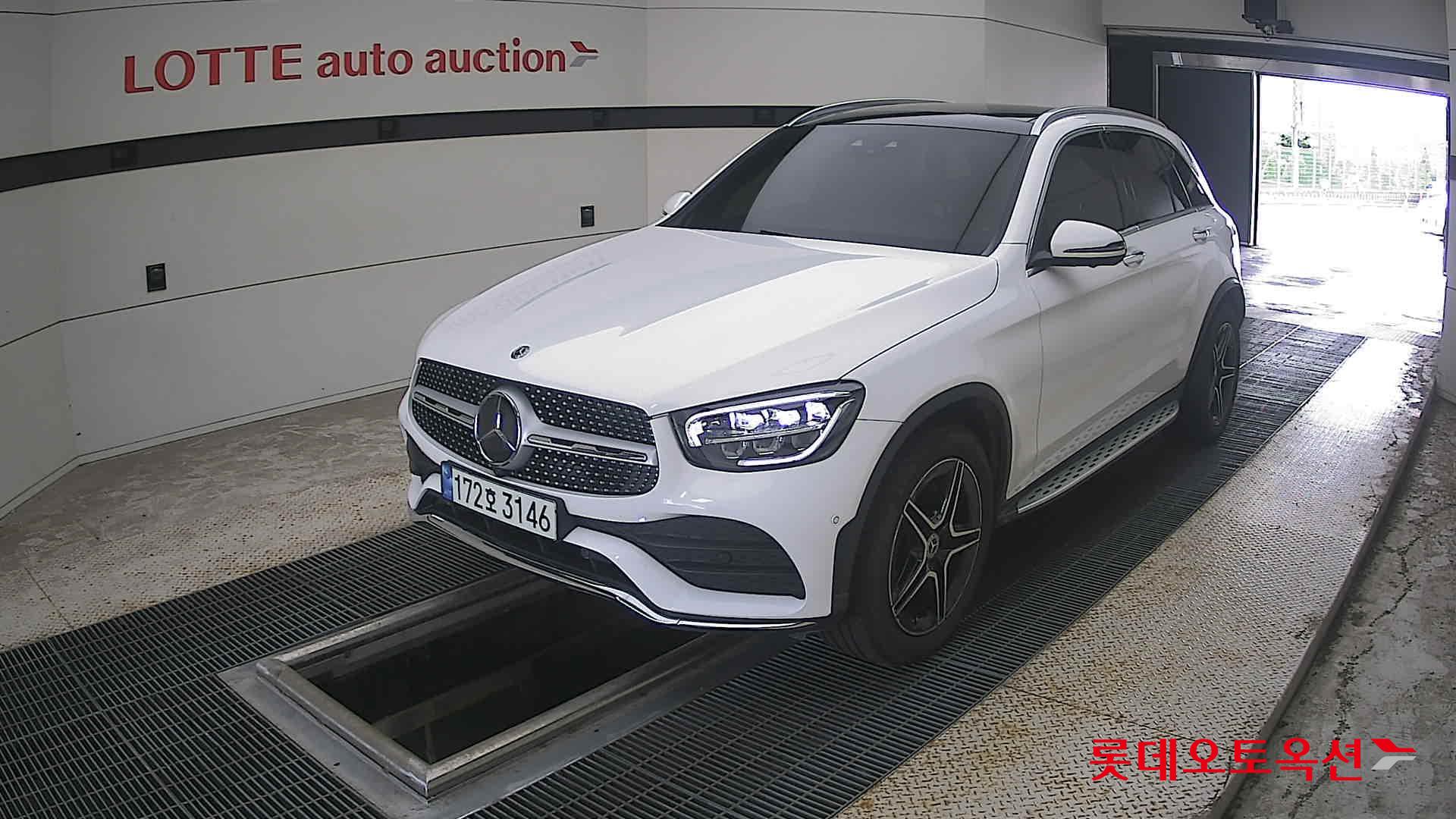 مرسيدس بنز Glc300 2022 4MATIC