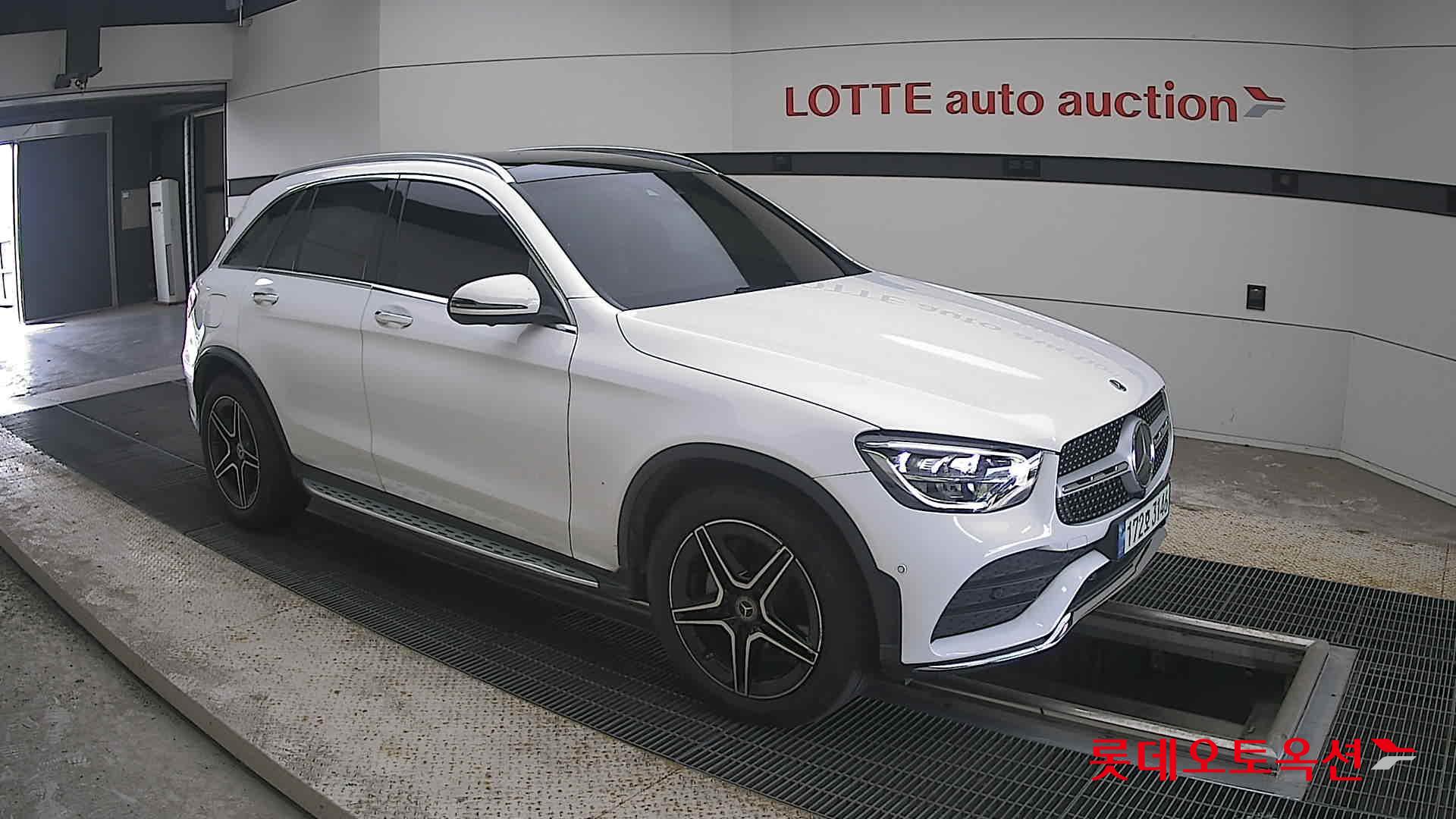مرسيدس بنز Glc300 2022 4MATIC