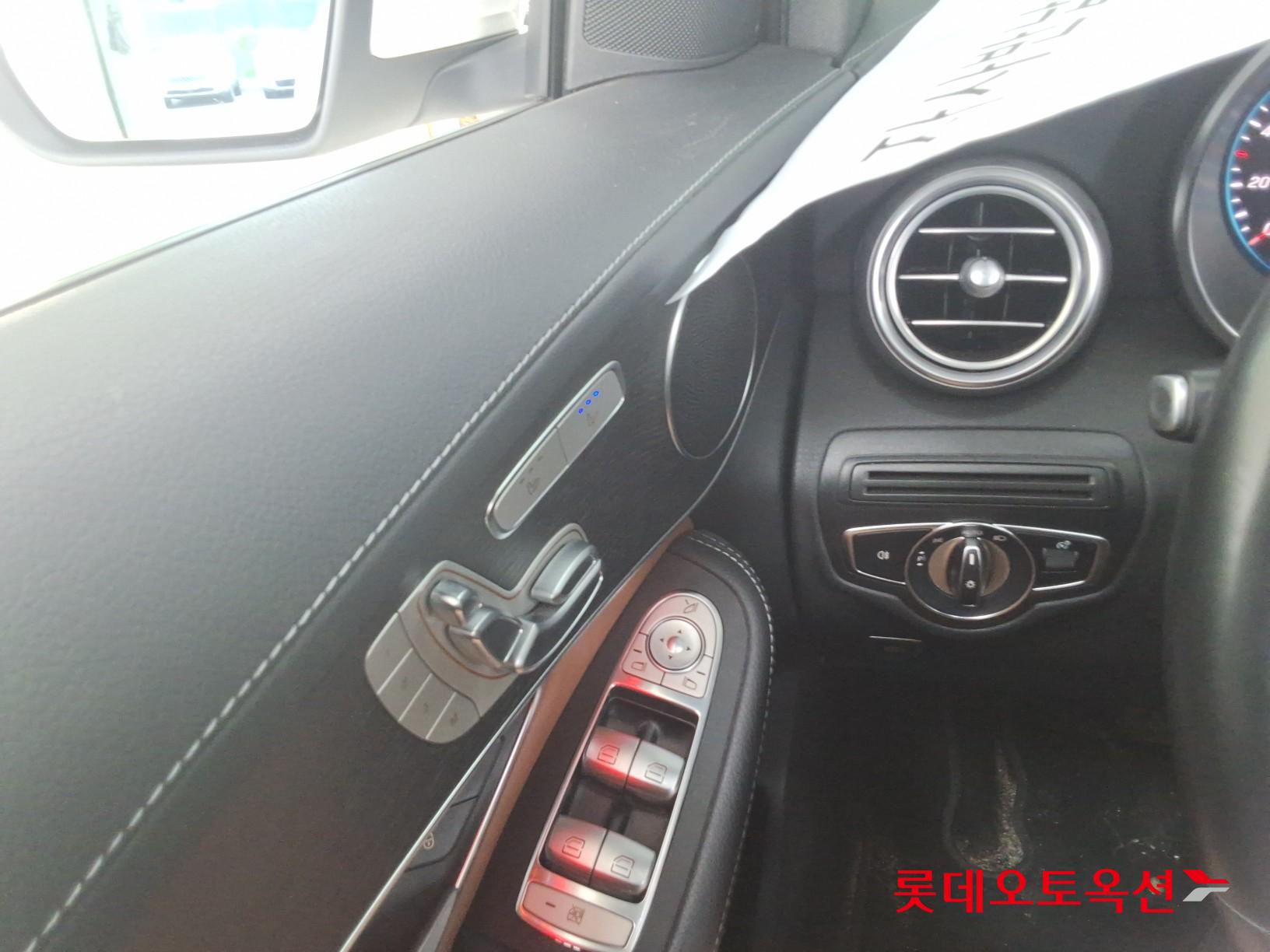مرسيدس بنز Glc300 2022 4MATIC