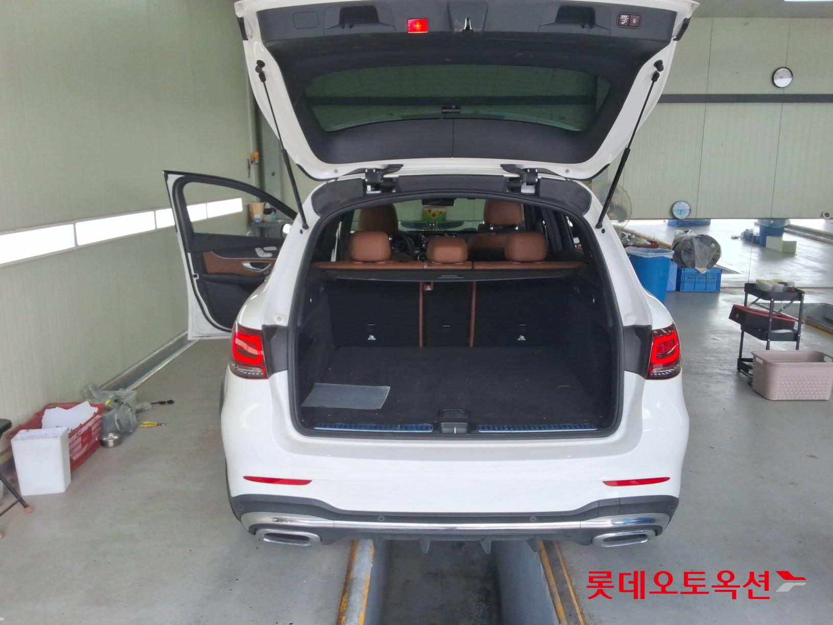 مرسيدس بنز Glc300 2022 4MATIC