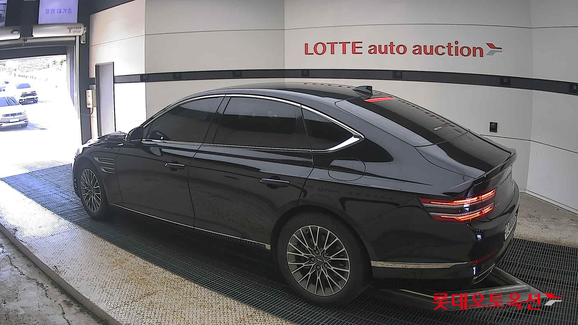 جينيسيس G80 2022 — صورة 8