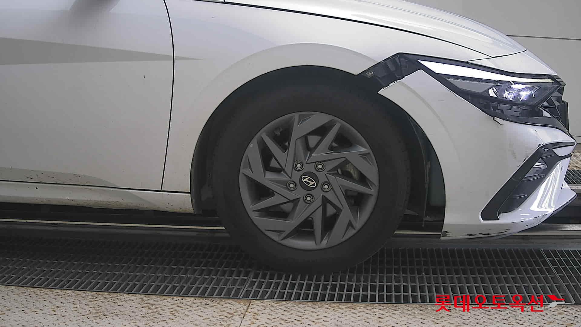 هيونداي أفانتي 2024 AT