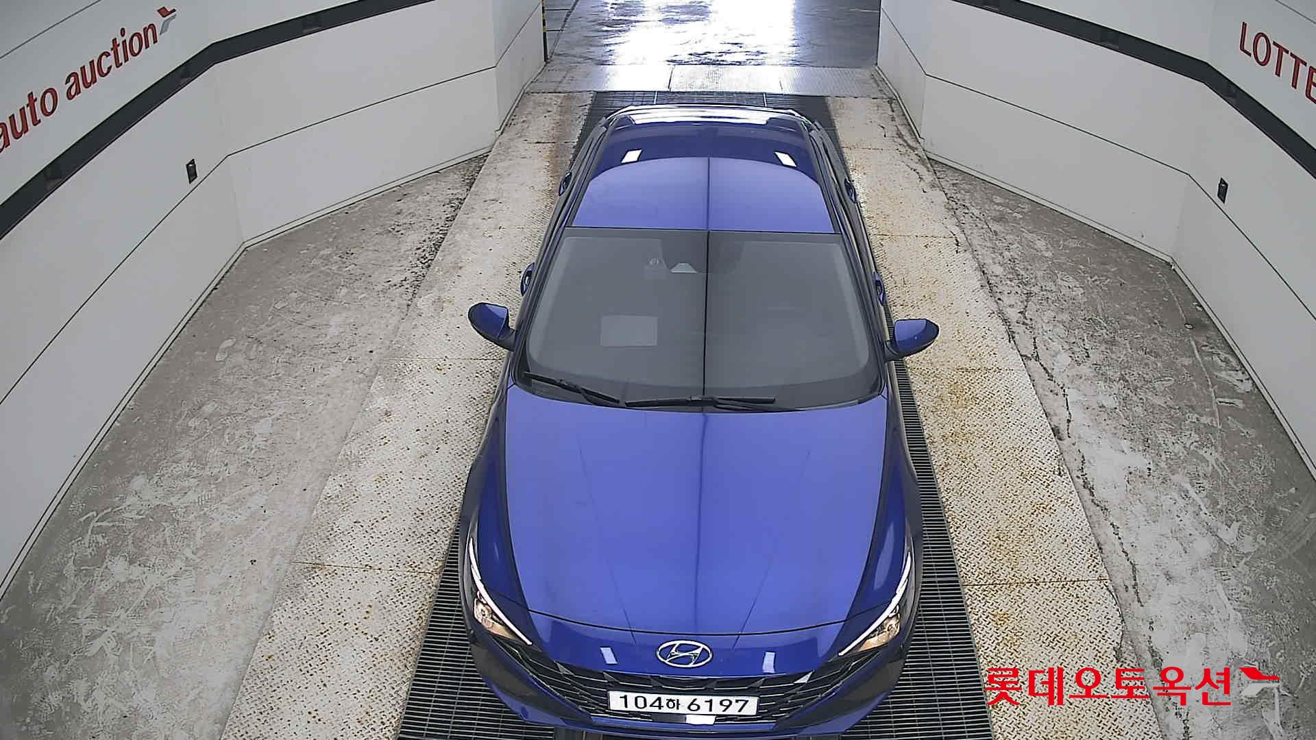 هيونداي أفانتي 2021 MODERN