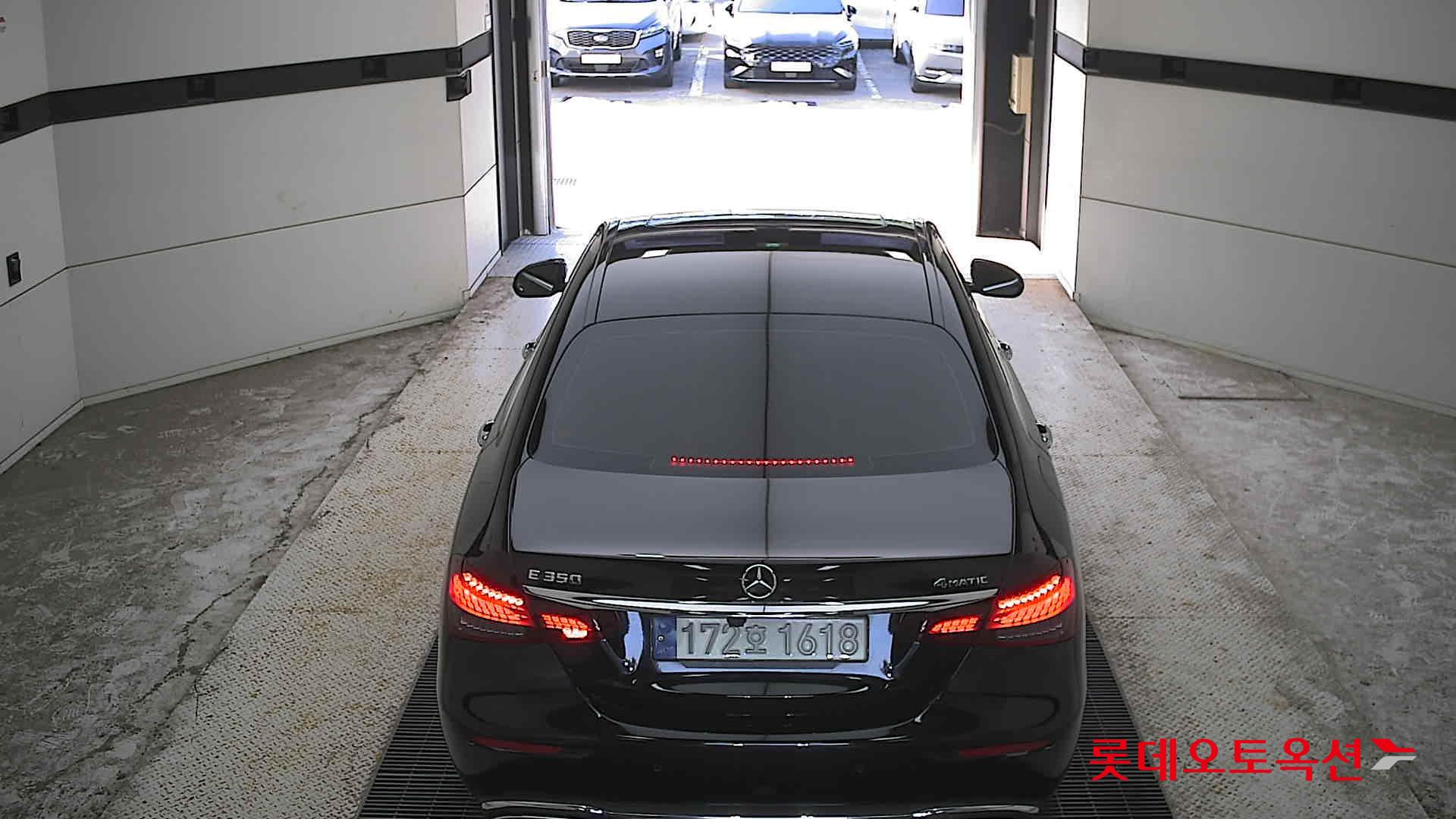 مرسيدس بنز E350 2022 4M