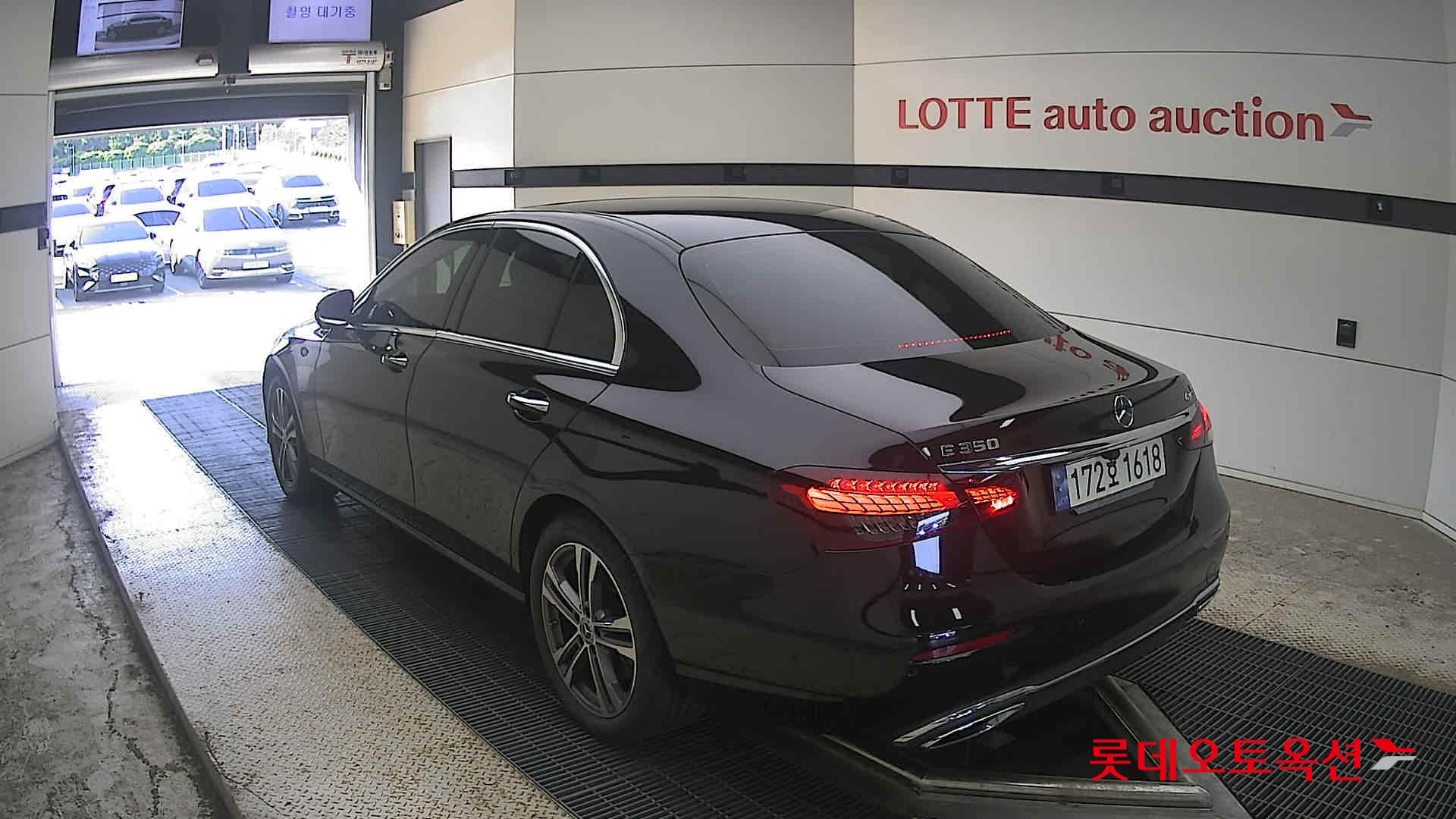 مرسيدس بنز E350 2022 4M