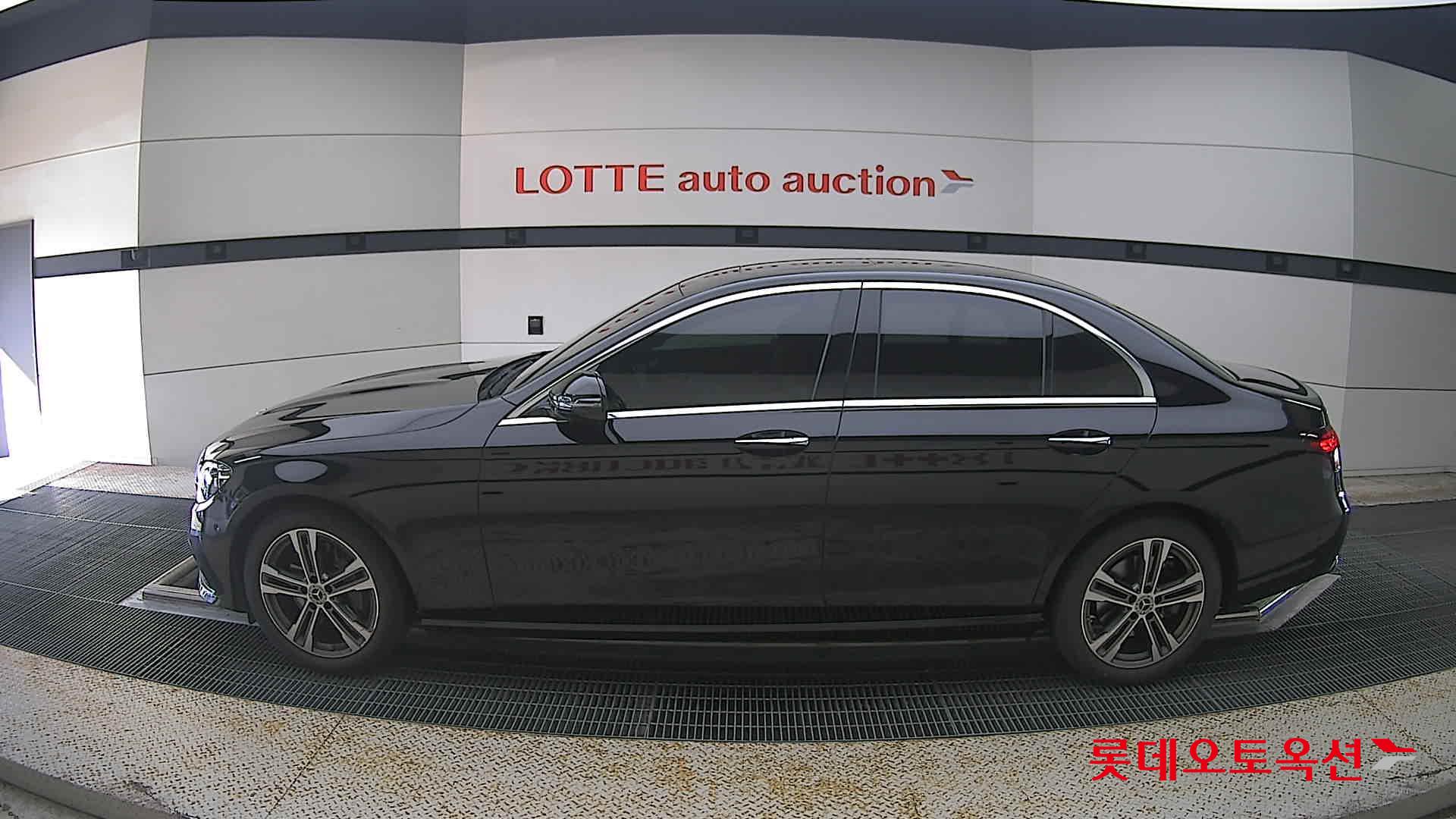 مرسيدس بنز E350 2022 4M
