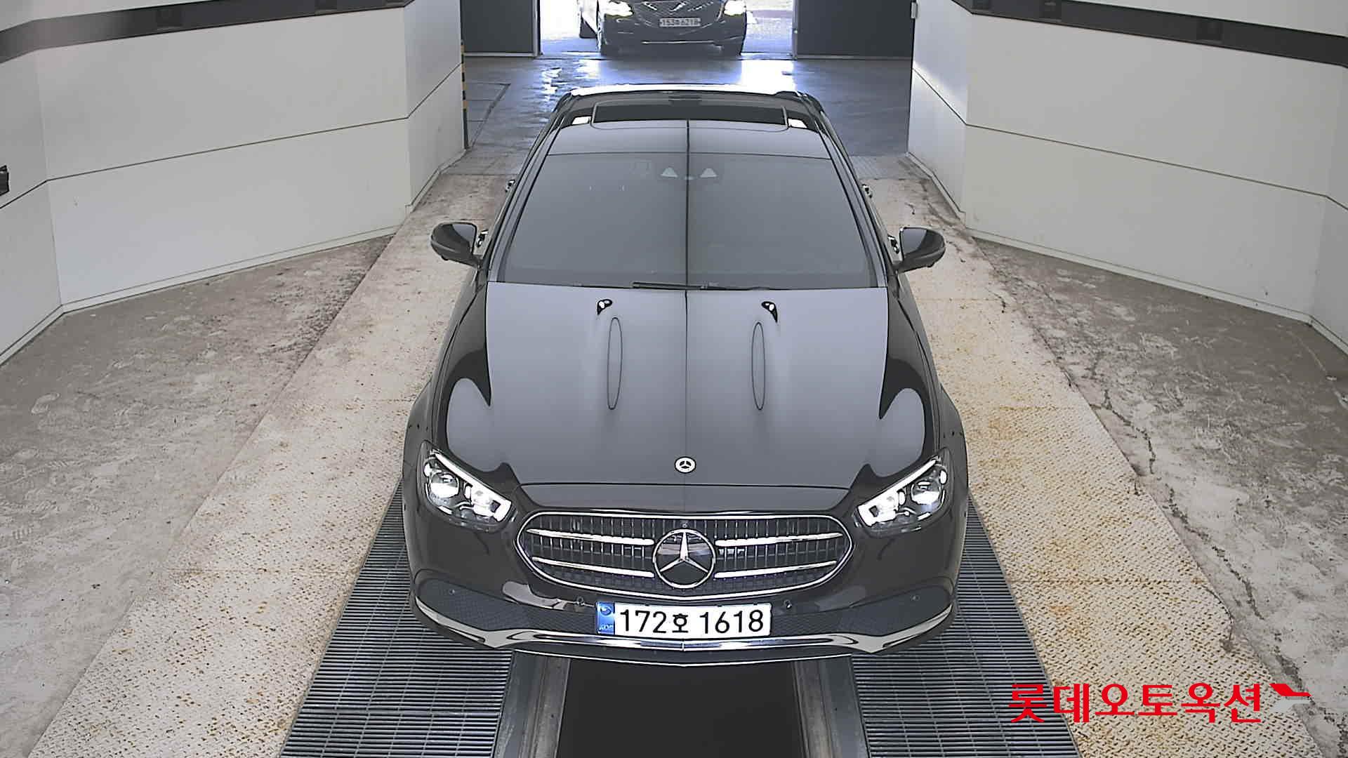 مرسيدس بنز E350 2022 4M