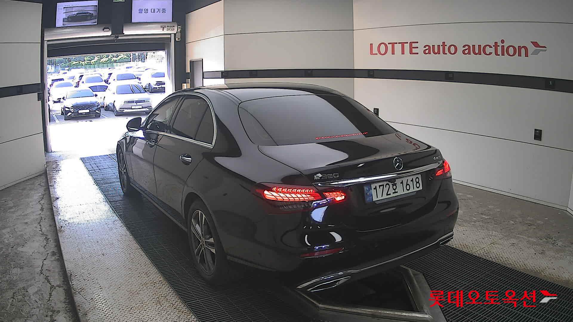 مرسيدس بنز E350 2022 4M