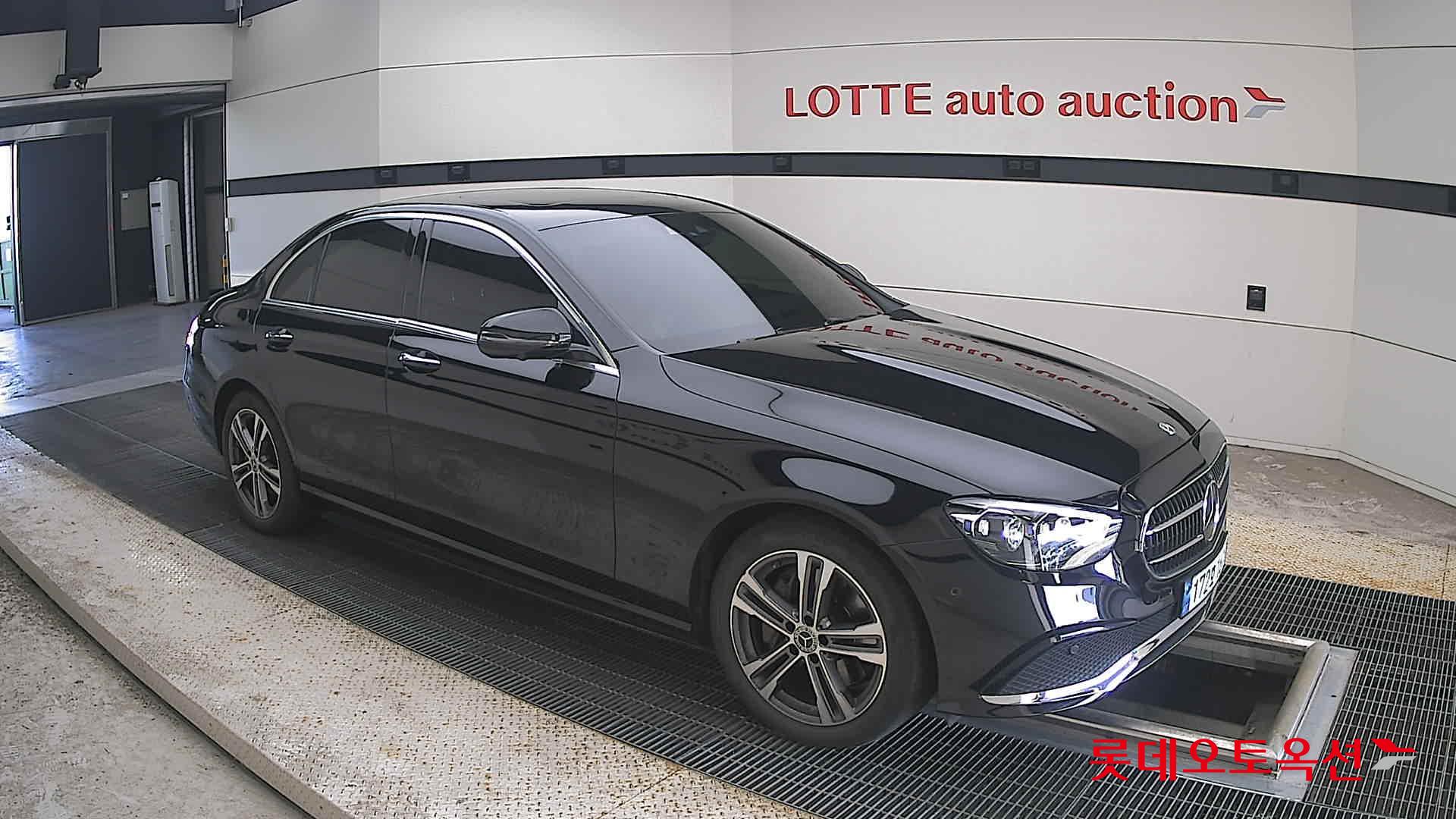 مرسيدس بنز E350 2022 4M
