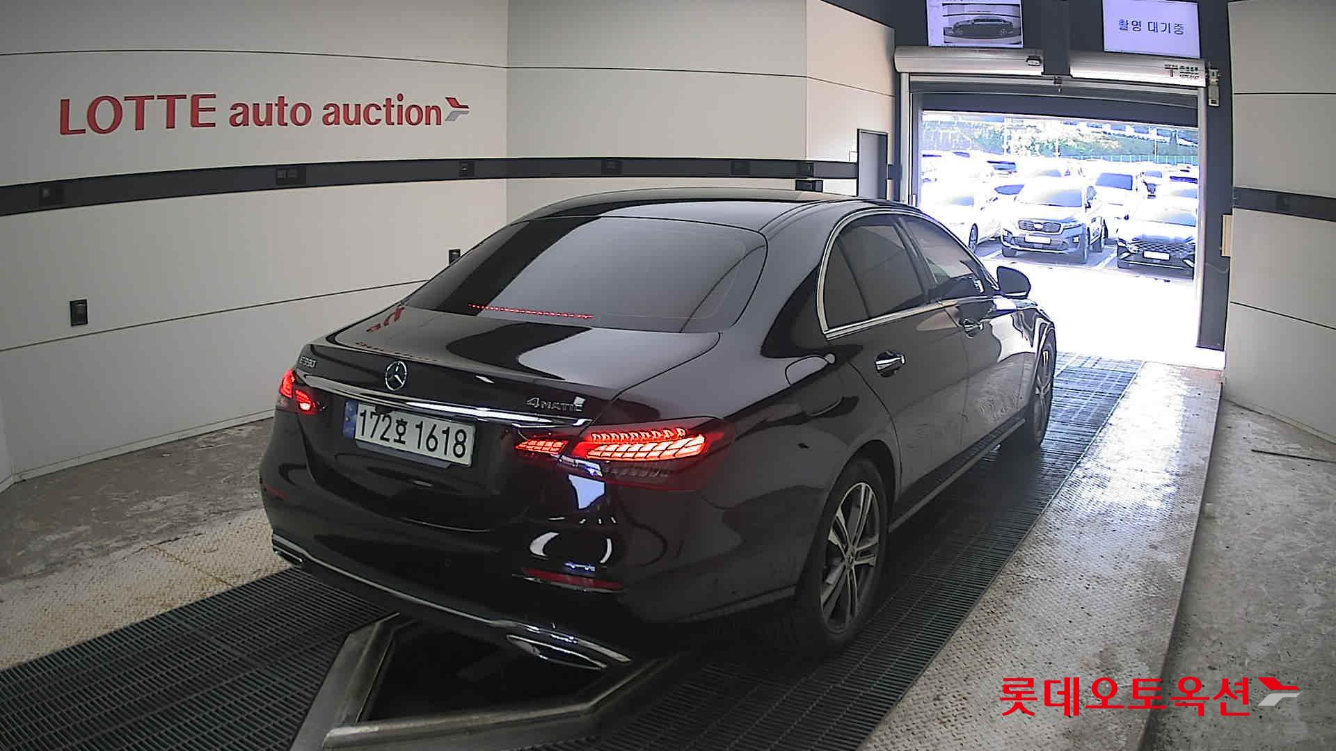 مرسيدس بنز E350 2022 4M
