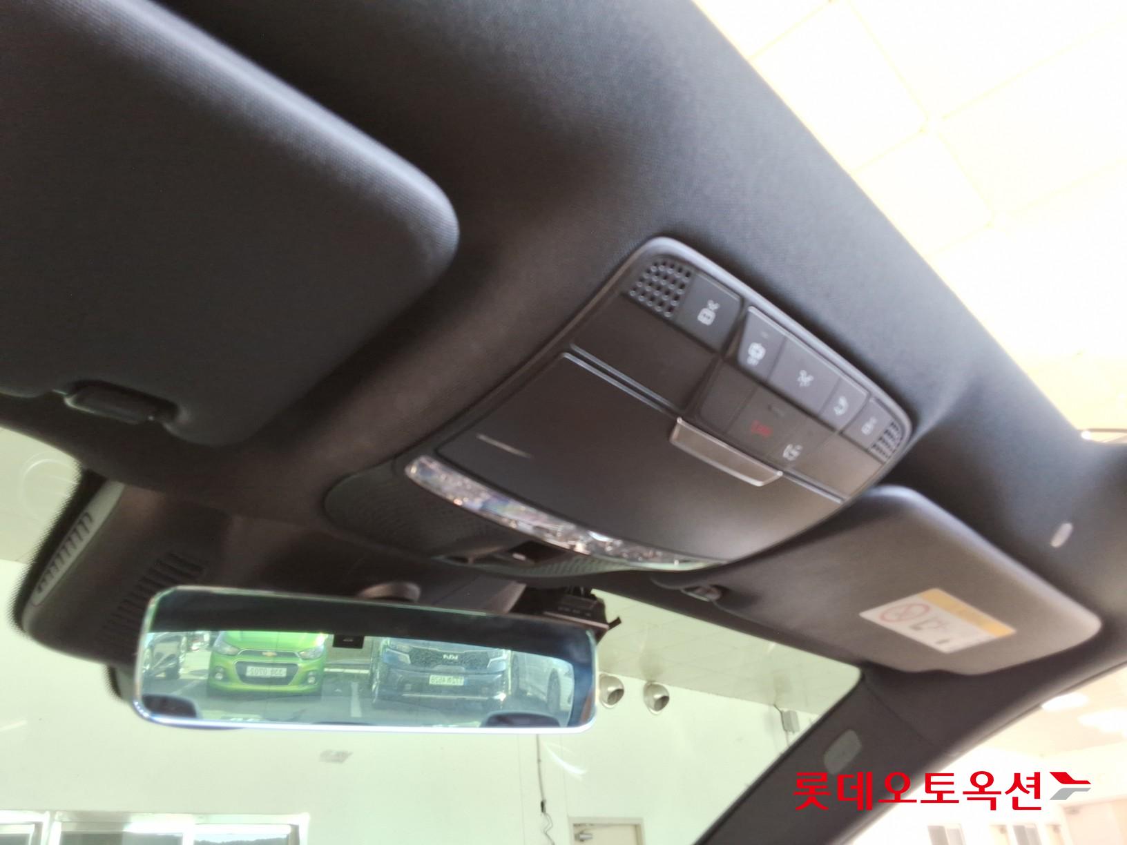 مرسيدس بنز E350 2022 4M