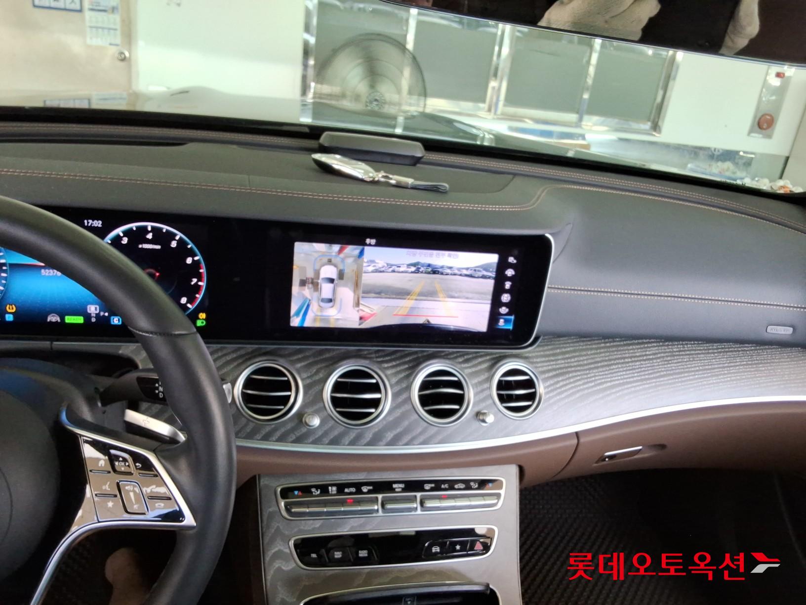 مرسيدس بنز E350 2022 4M