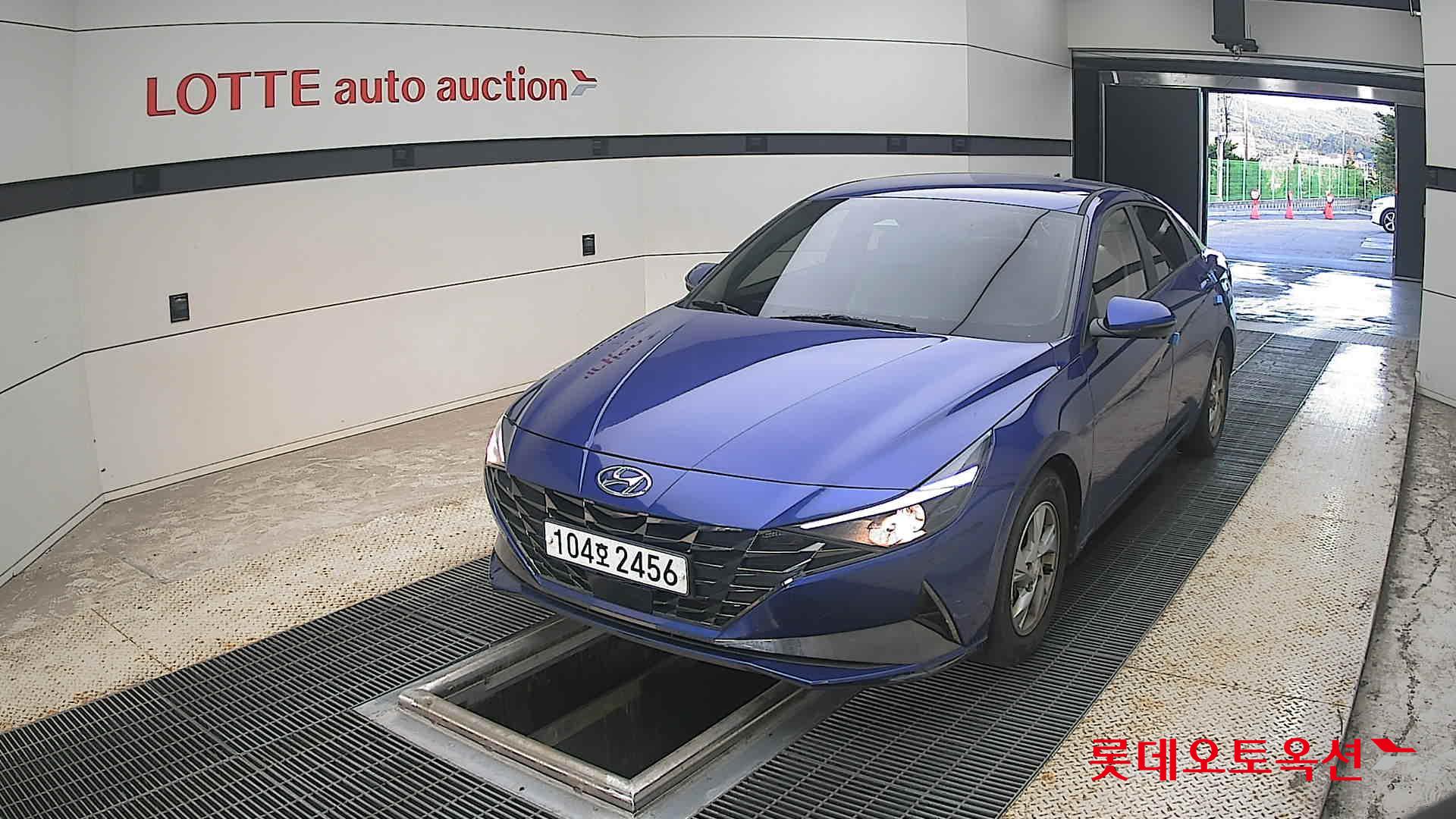 هيونداي أفانتي 2021 MODERN