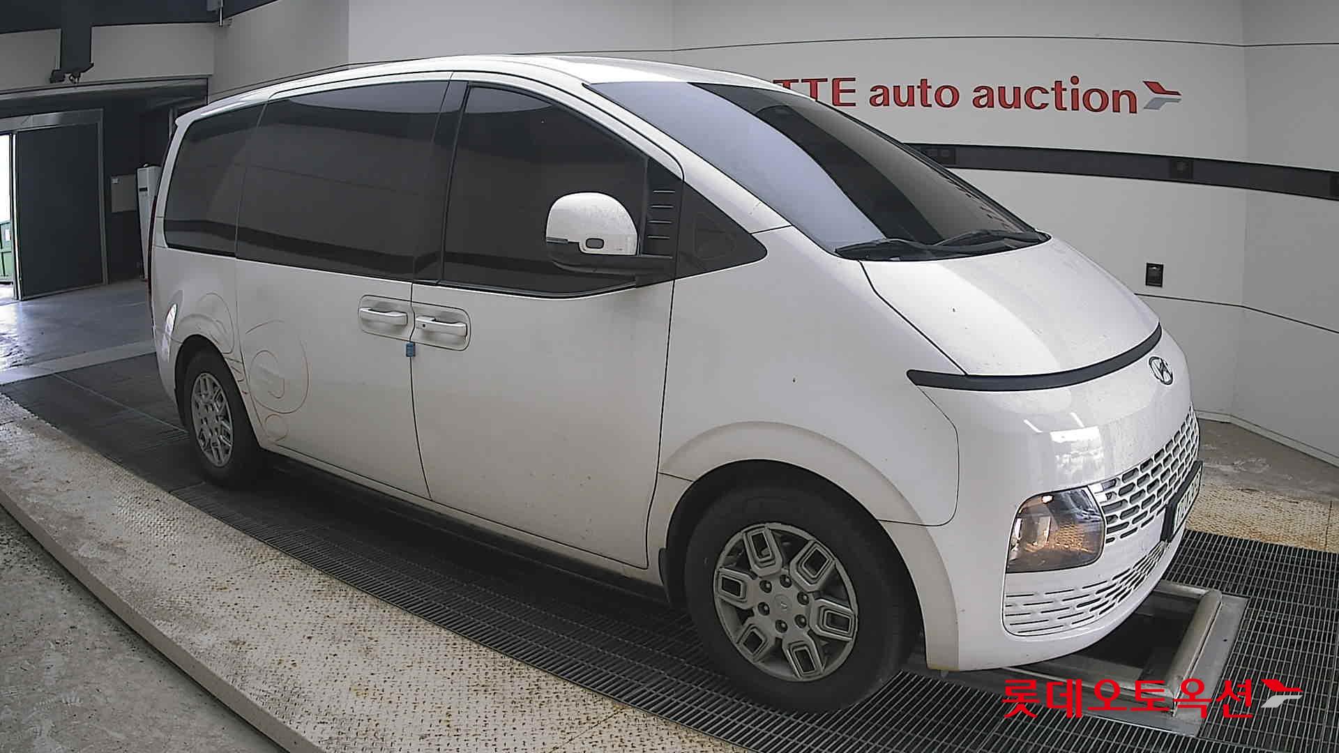 هيونداي ستاريا 2022