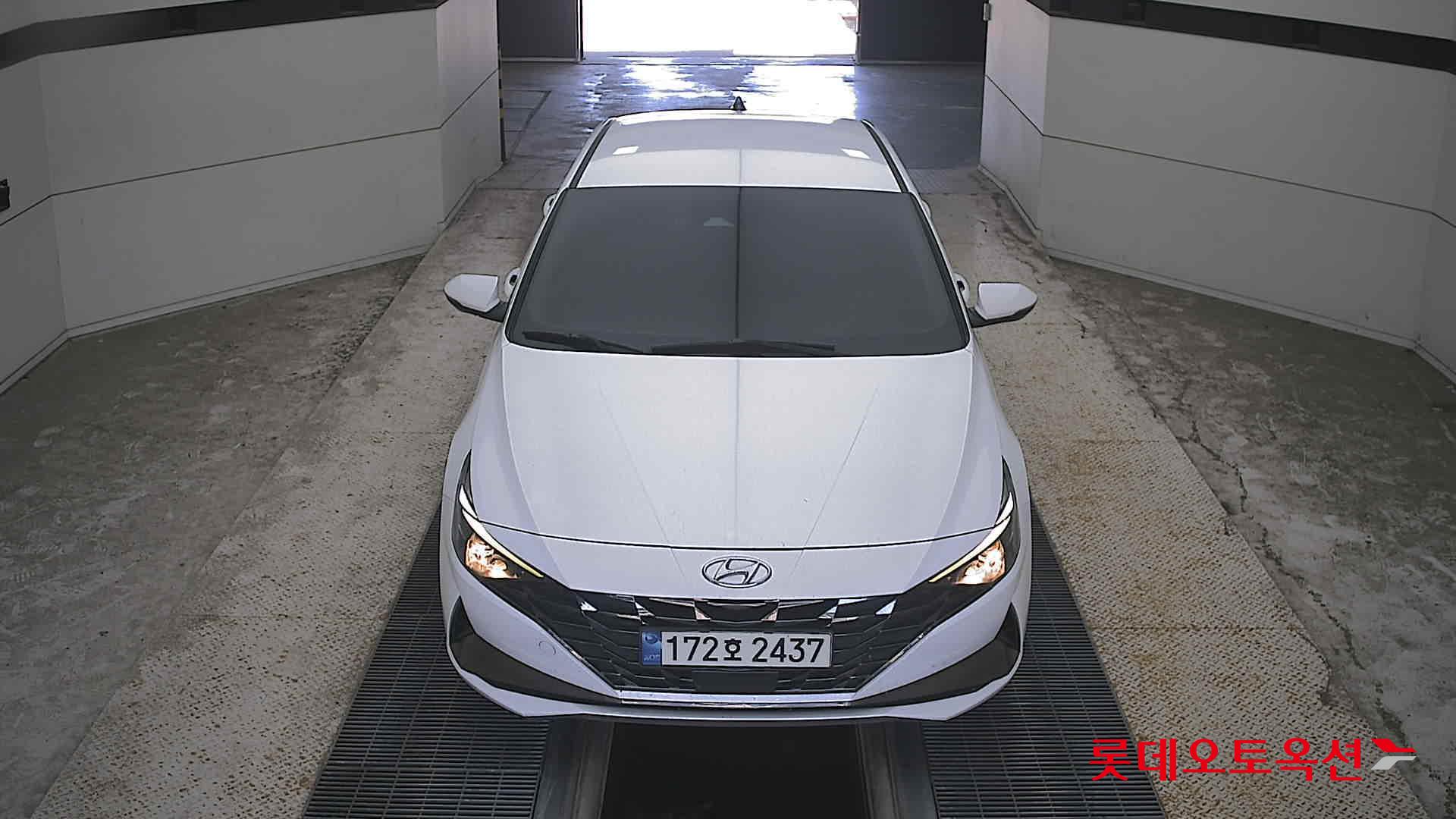 هيونداي أفانتي 2023 SMART