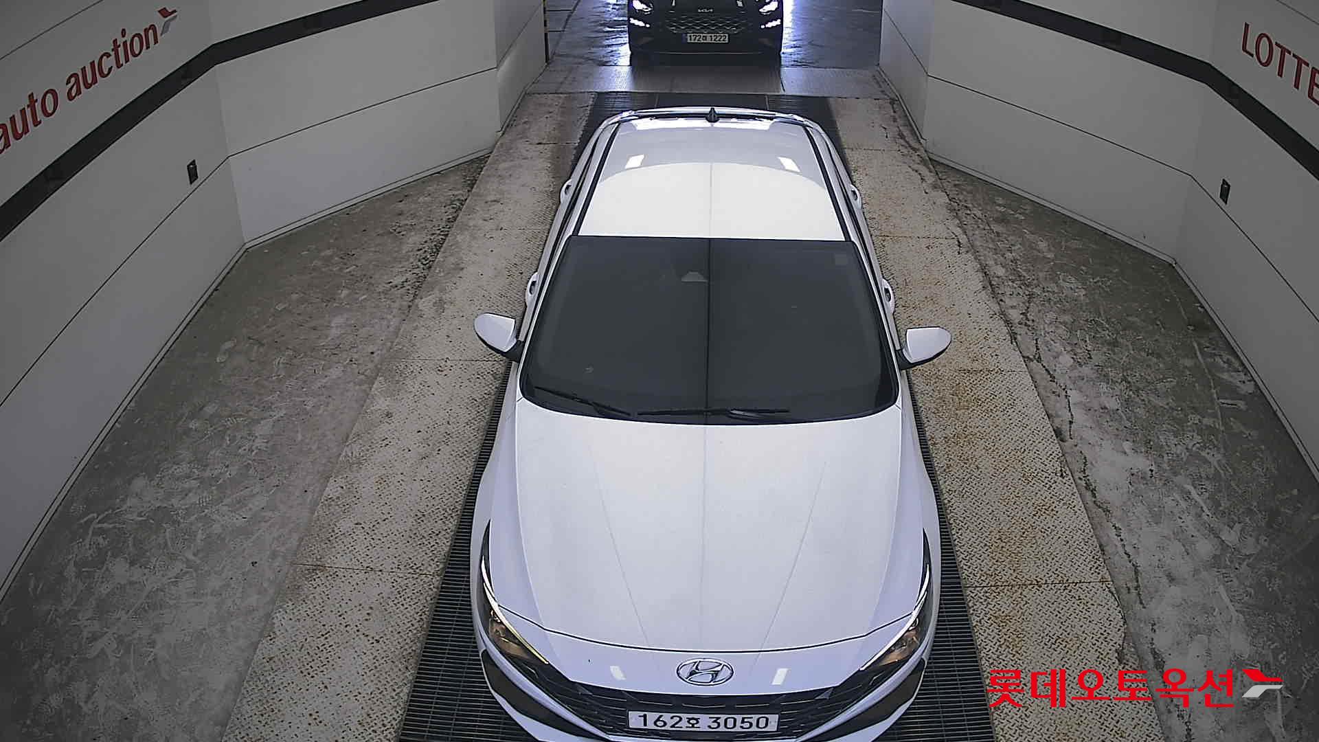 هيونداي أفانتي 2021 MODERN