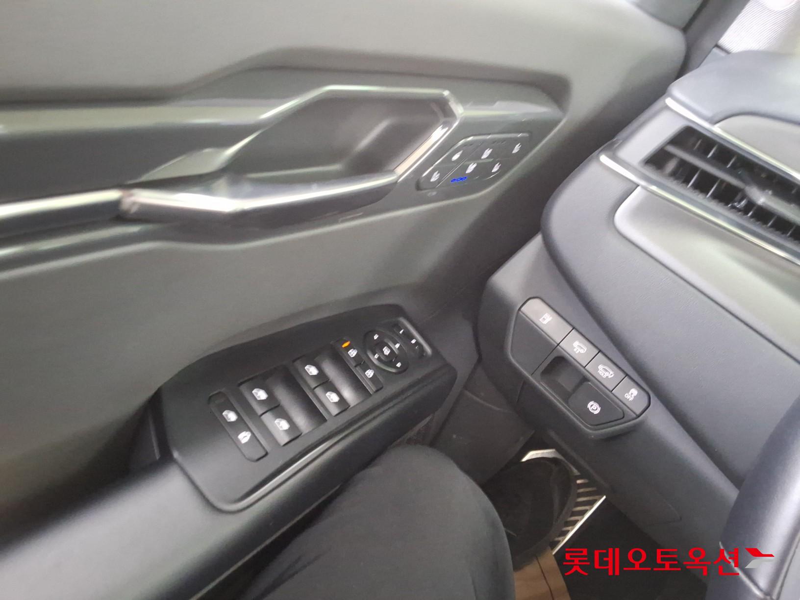 كيا Ev9 2024 AT