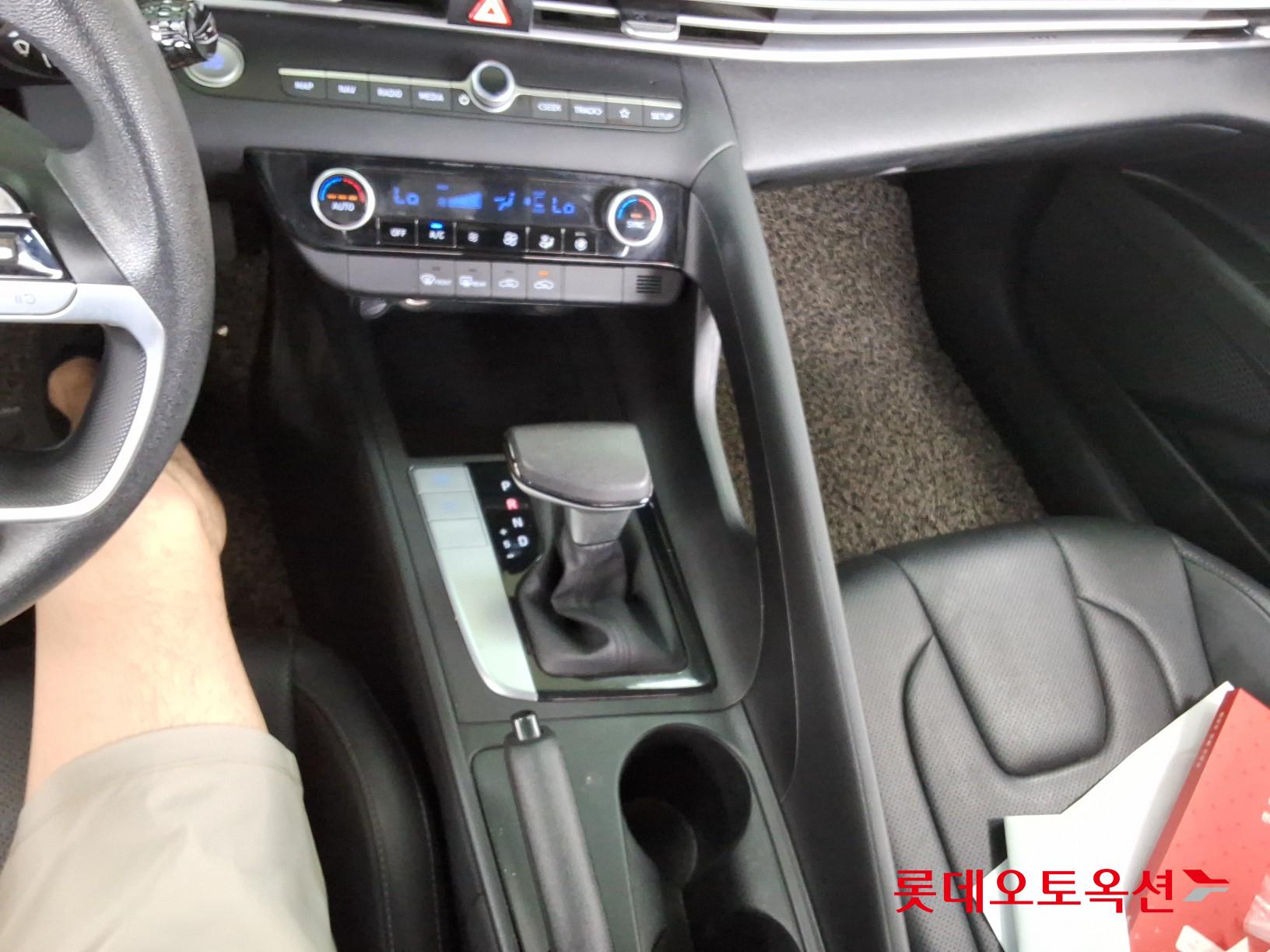 هيونداي أفانتي 2023 SMART