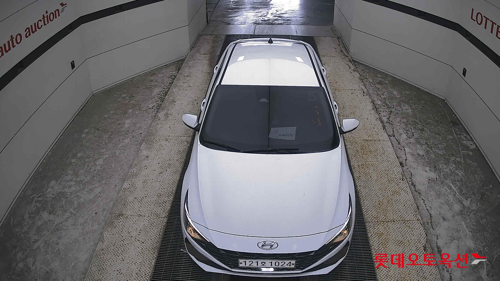 هيونداي أفانتي 2021 MODERN