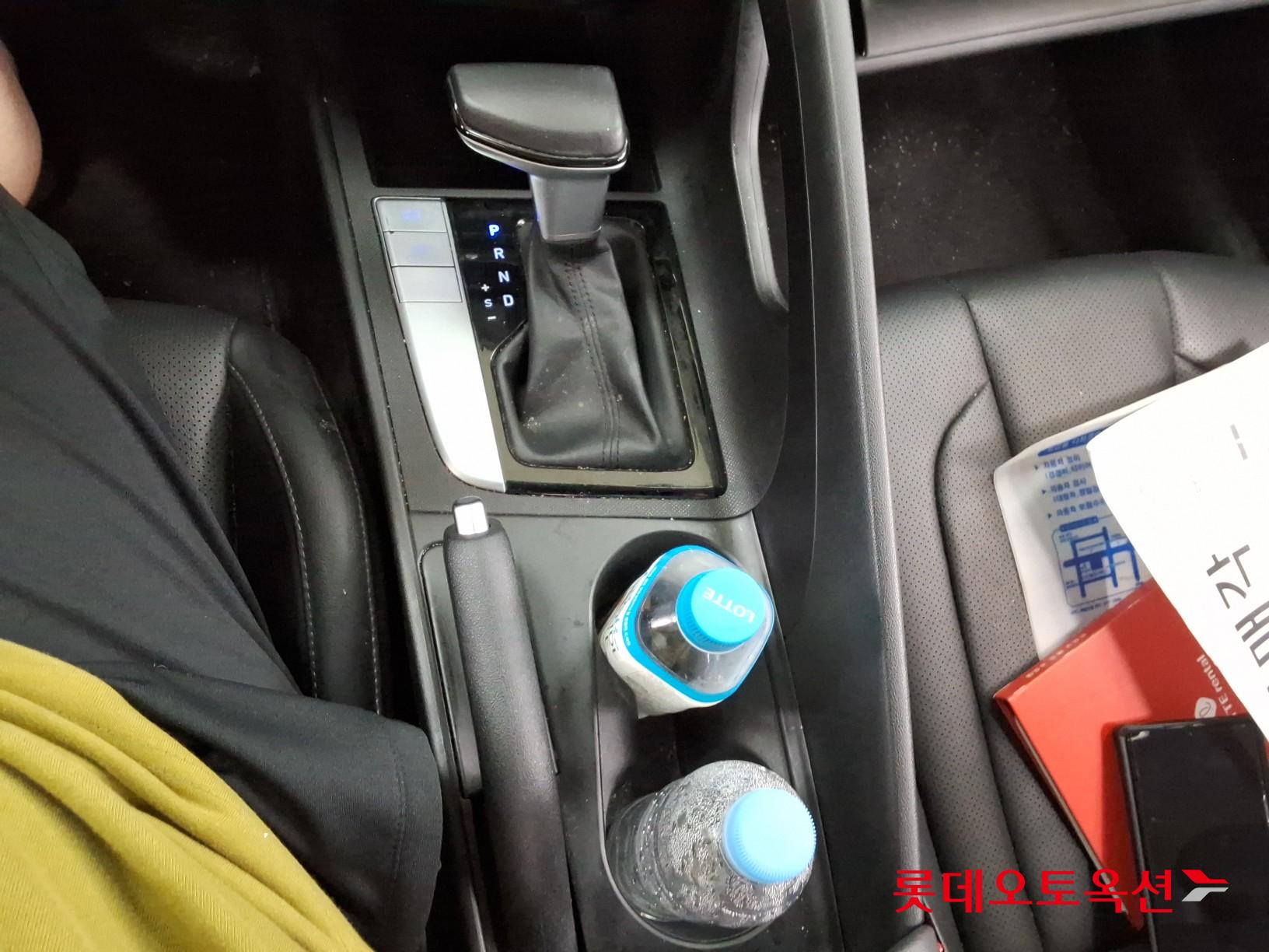 هيونداي أفانتي 2022 MODERN
