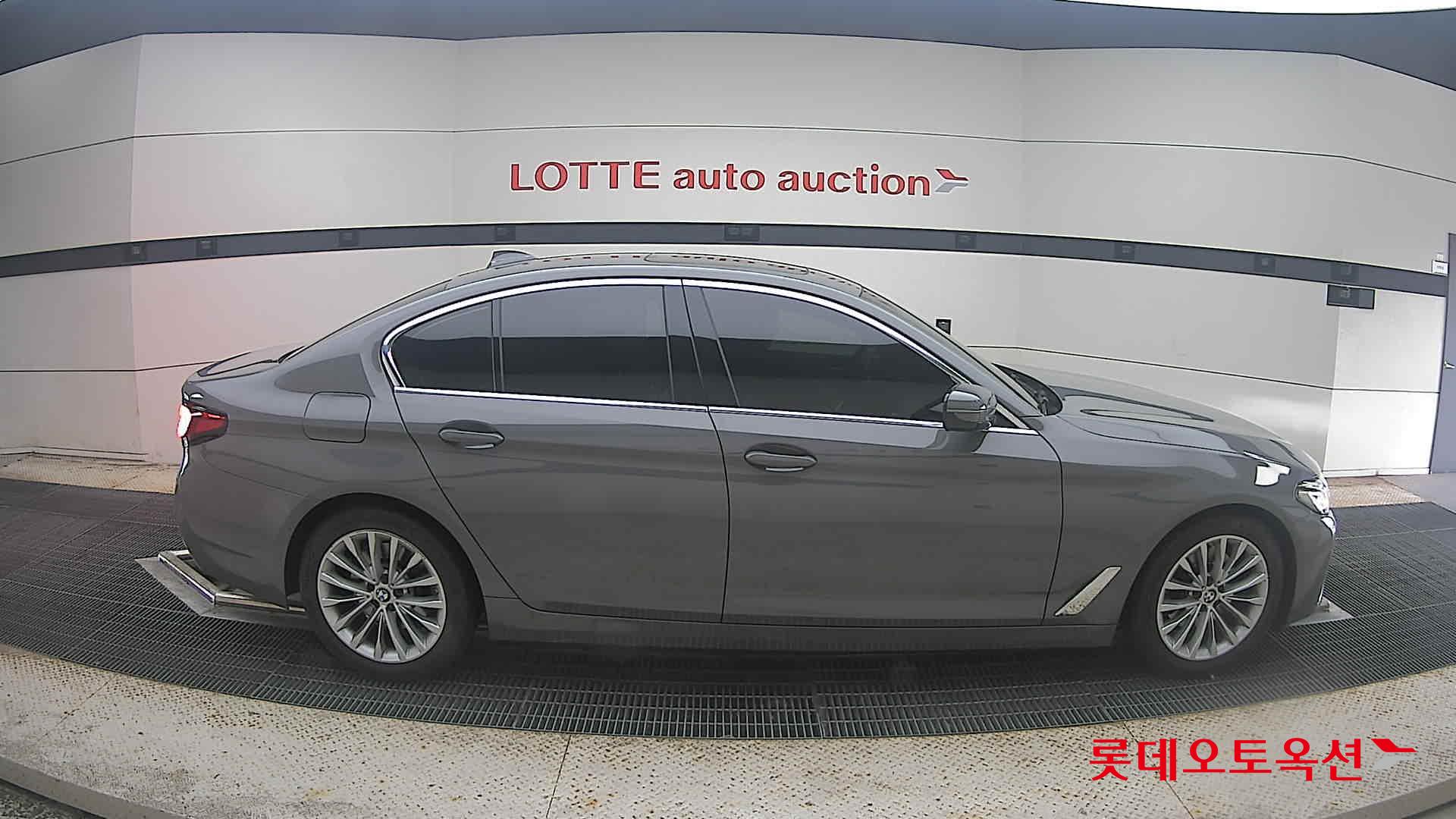 بي إم دبليو 520I 2022 فاخر