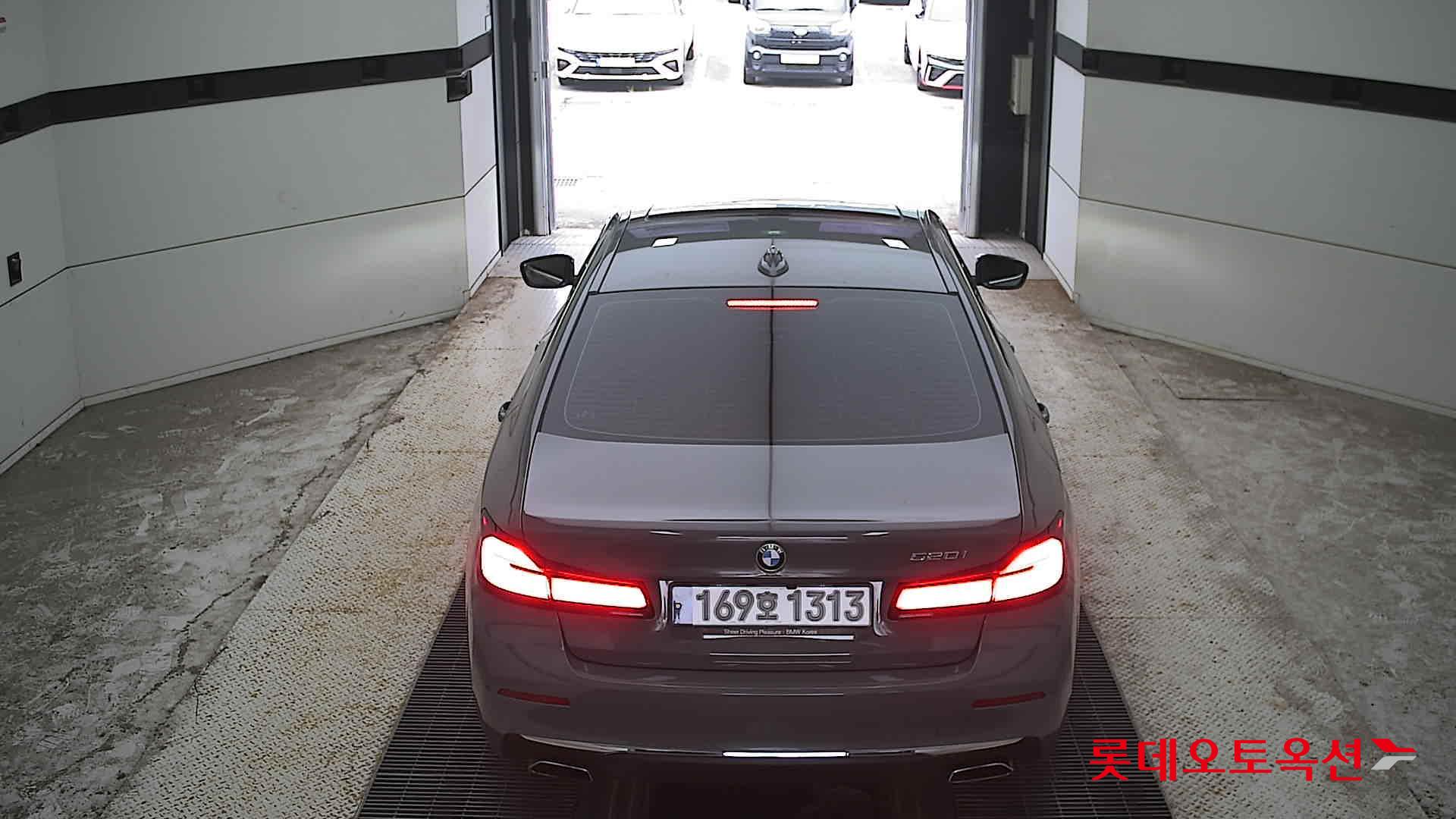 بي إم دبليو 520I 2022 فاخر