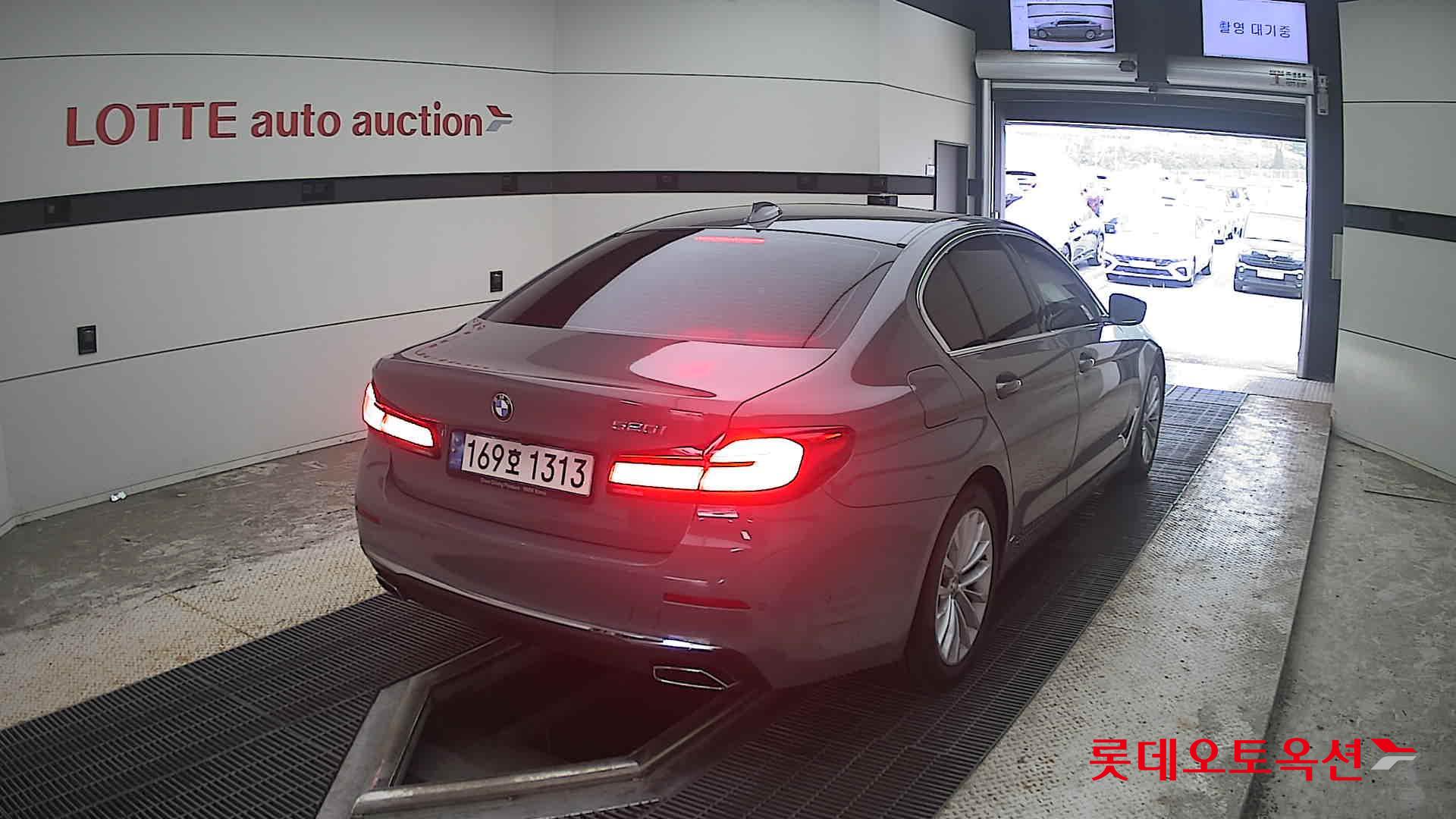 بي إم دبليو 520I 2022 فاخر