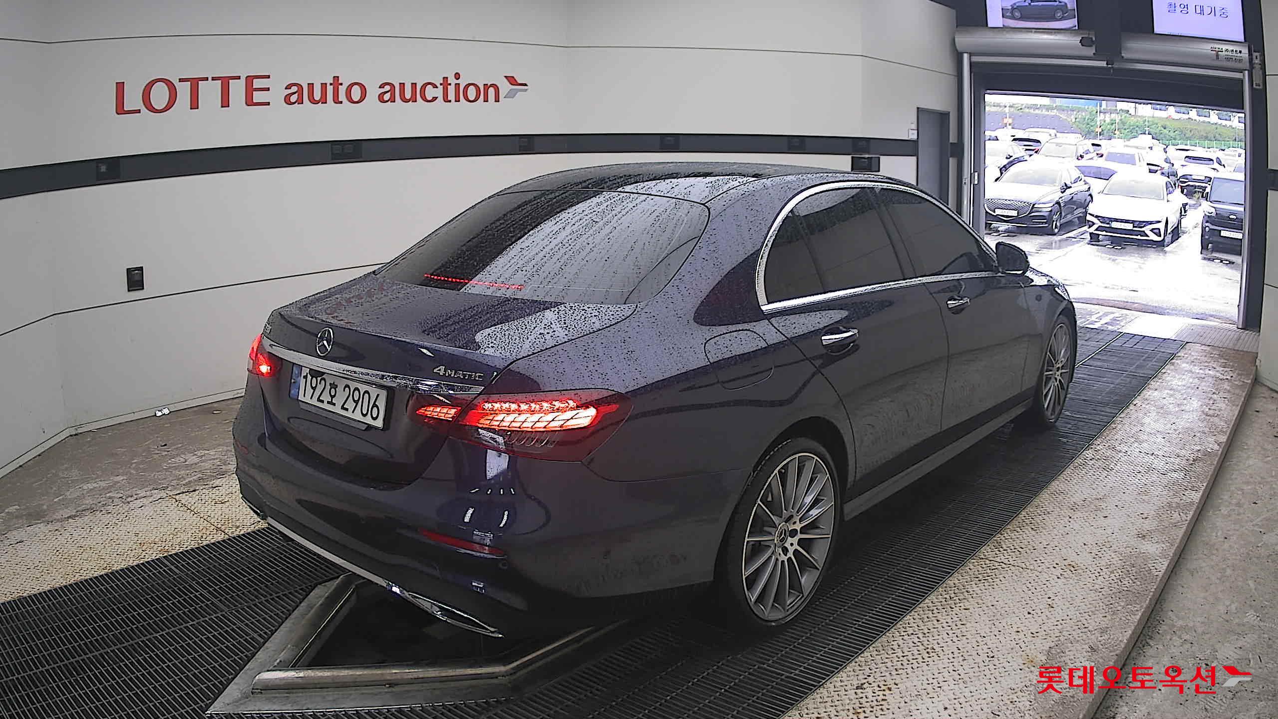 مرسيدس بنز E350 2022 4M LINE