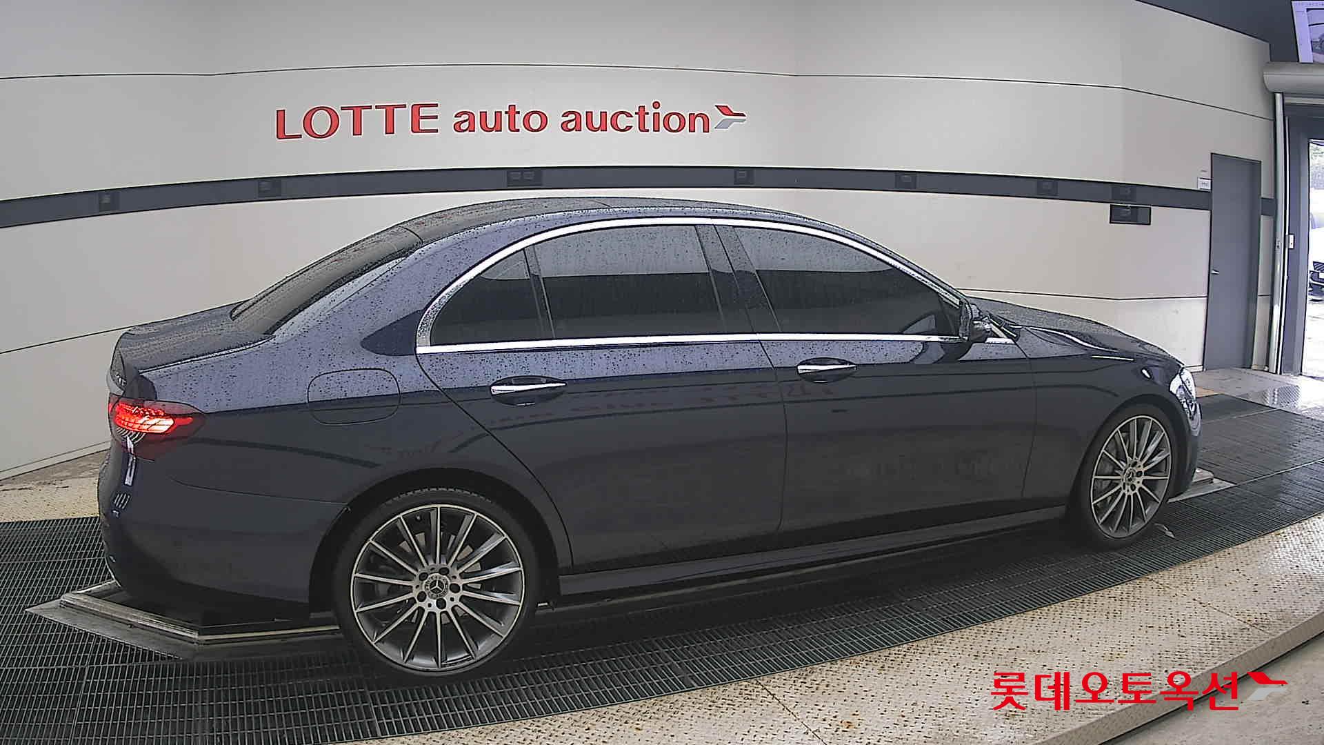 مرسيدس بنز E350 2022 4M LINE