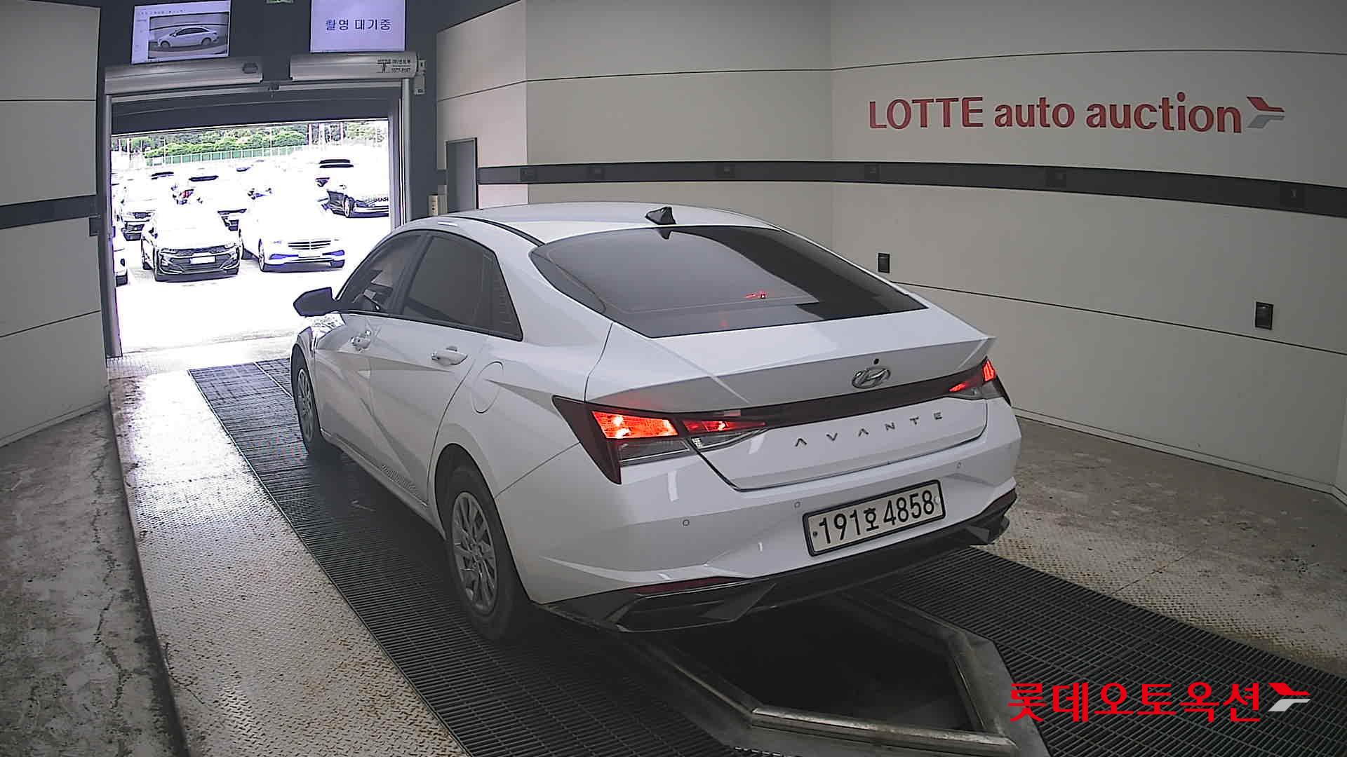 هيونداي أفانتي 2022 SMART