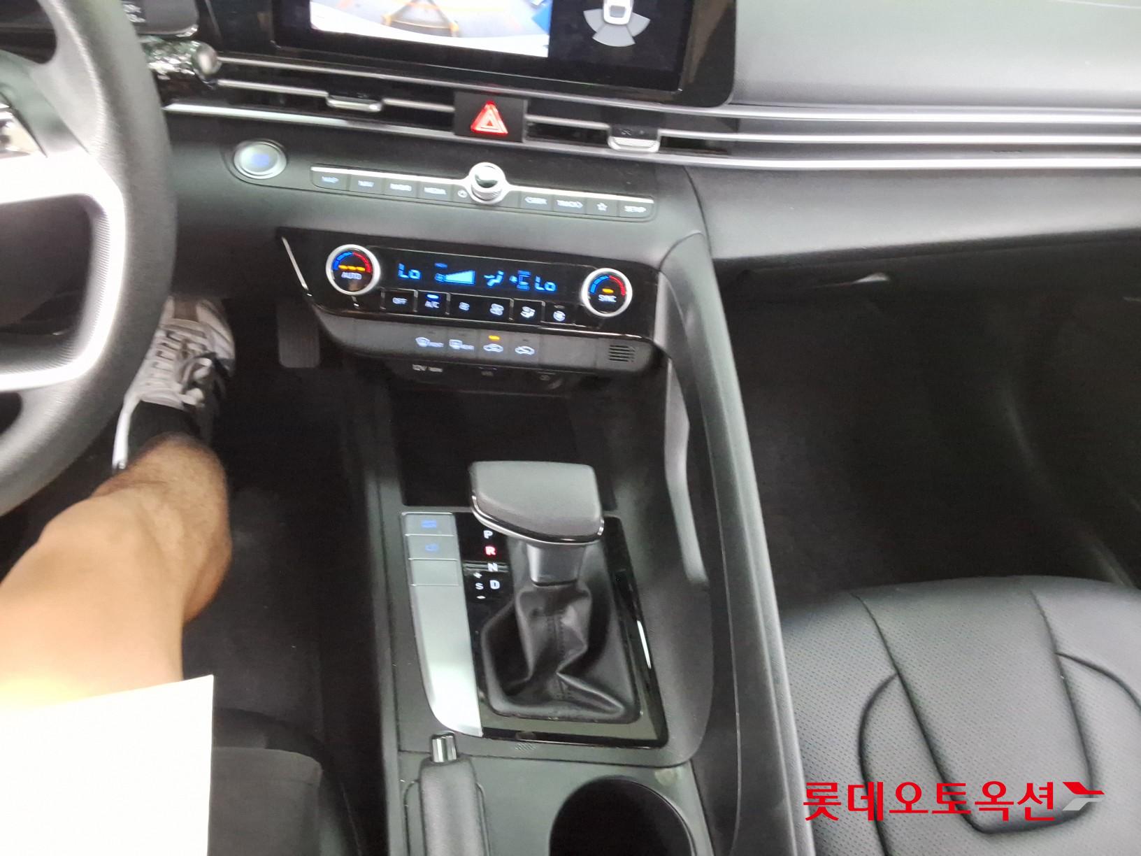 هيونداي أفانتي 2022 SMART