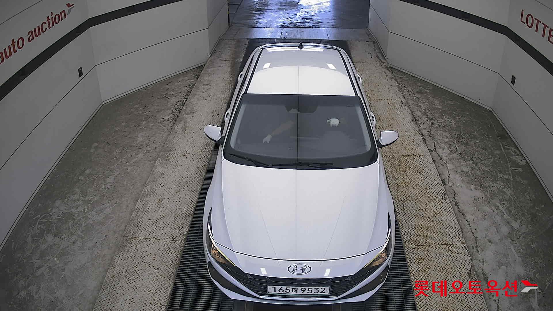 هيونداي أفانتي 2022 MODERN