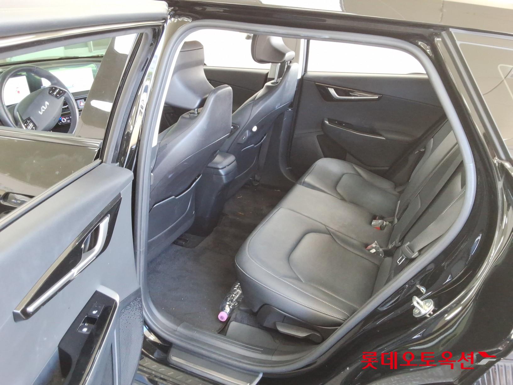 كيا Ev6 2023 AT